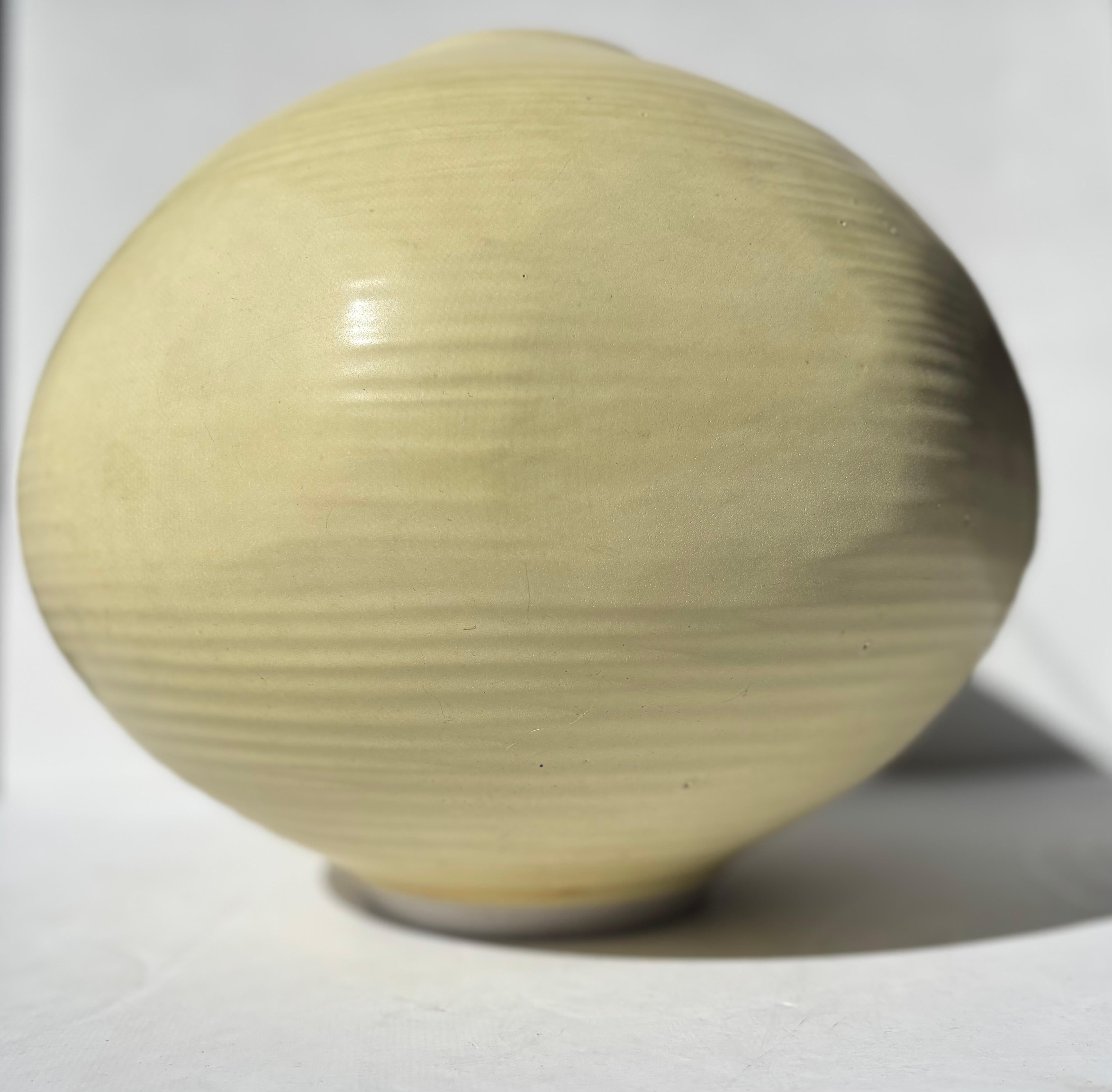Post-Modern Otto Heino Large  pottery / ceramic vase , rare  Chinese Yellow Celadon glaze For Sale