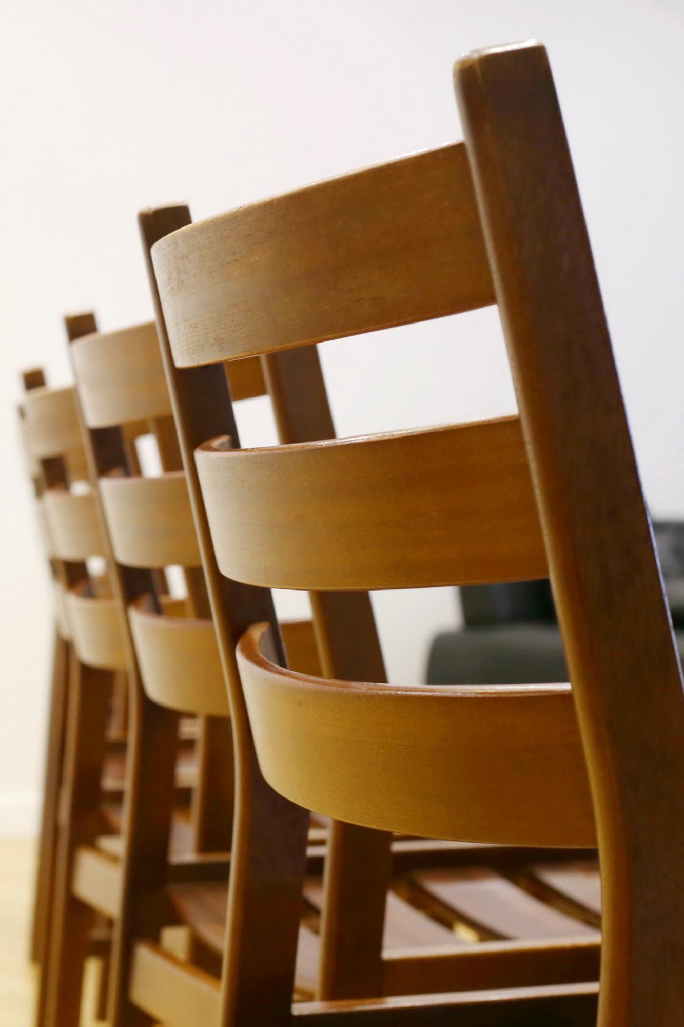 'OTTO LARSEN' Ensemble de chaises de salle à manger 6. Bon état - En vente à Auckland, AUK