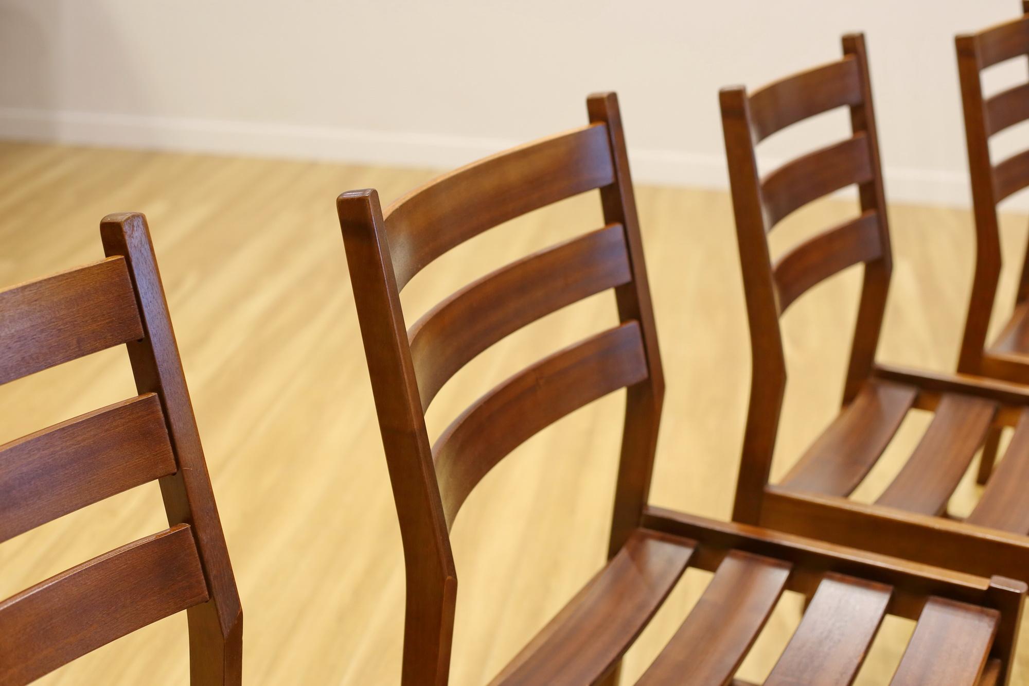 'OTTO LARSEN' Dining Chair Set 6. In Good Condition For Sale In Auckland, AUK