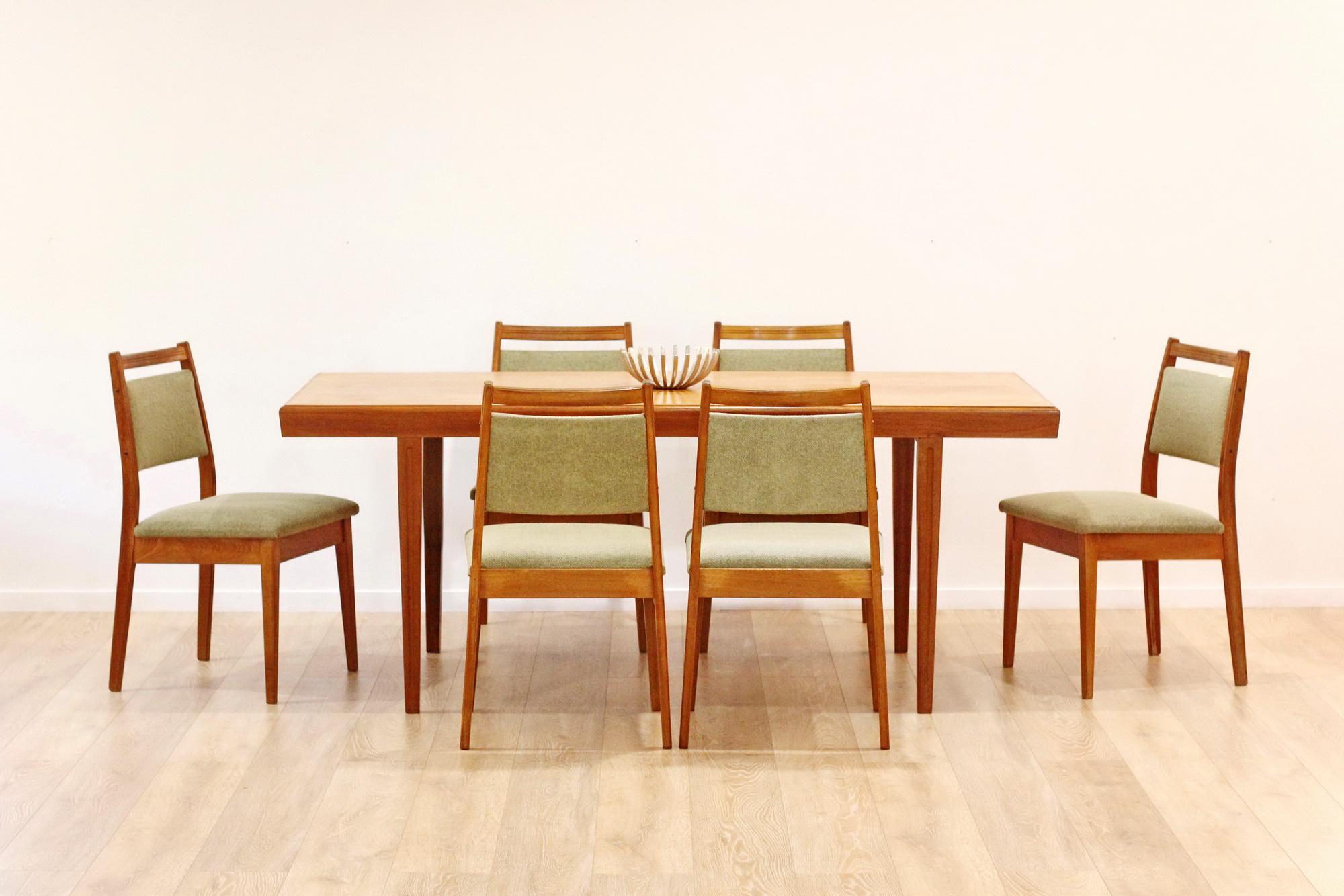 One of Otto Larsen's most iconic design. 

This is a very early offering distinguished by higher quality mahogany and construction materials. 1960s.

Beautiful clean lines, beautiful timber finishes and an elegant lightness of form - it's hard