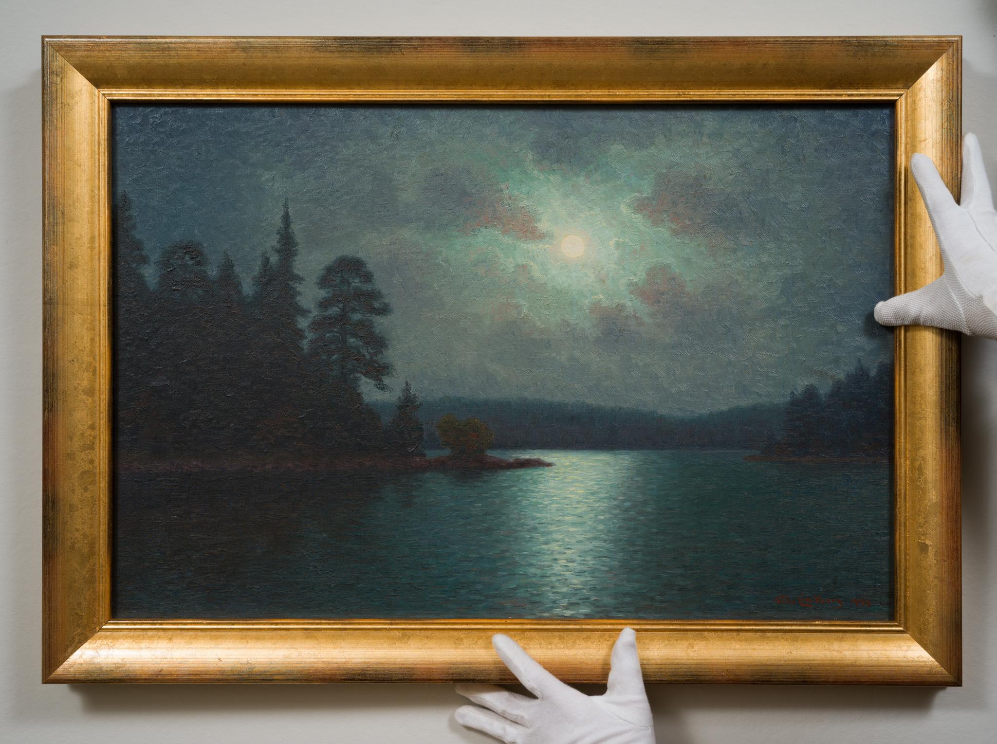 Le clair de lune au-dessus du lac par l'artiste suédois Otto Lindberg, peint en 1933 en vente 1