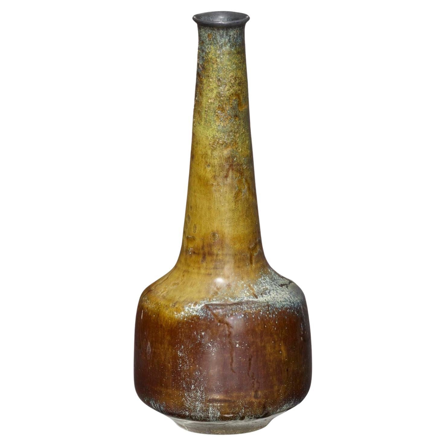 Otto Natzler et Gertrud Natzler Bouteille cylindrique à long col et à lèvre, 1967