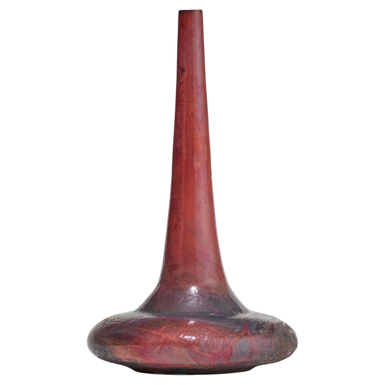 Otto Natzler et Gertrud Natzler Rare Form Form Squat Bottle with Long Neck, 1974 en vente