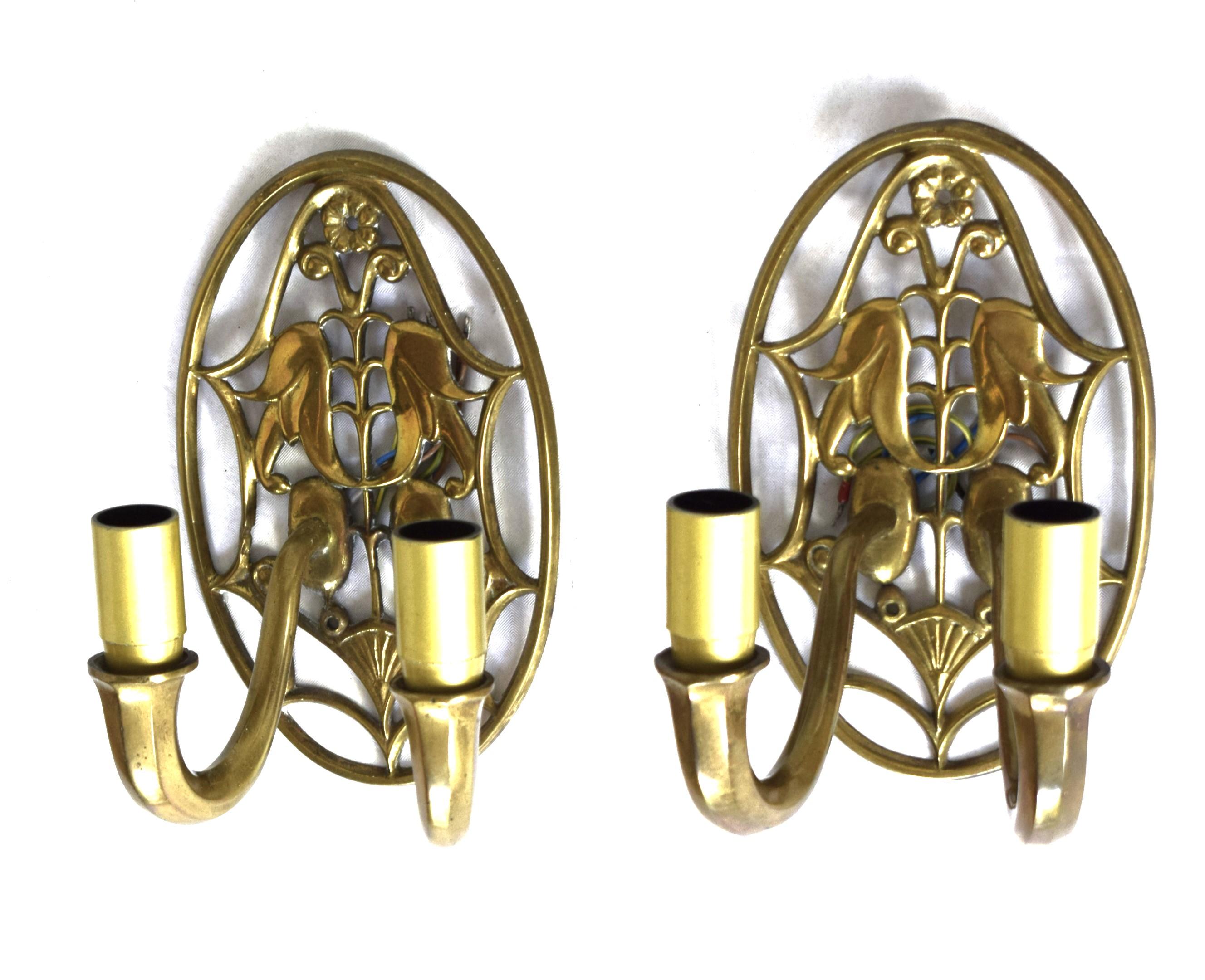 Otto Prutscher; Wiener Werkstätte: 2 Wandlampen (Art nouveau) im Angebot