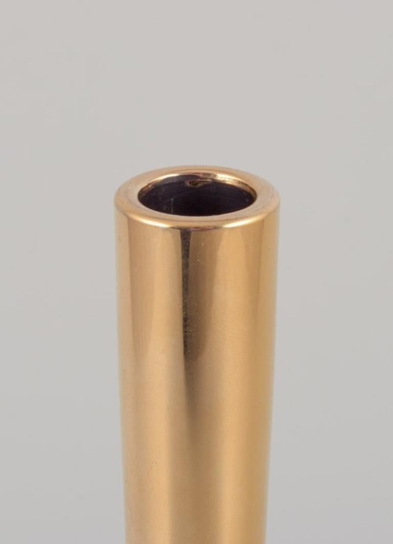 Danese Otto Rasmussen per Design/One. Vaso in ottone dal collo alto e stretto. in vendita