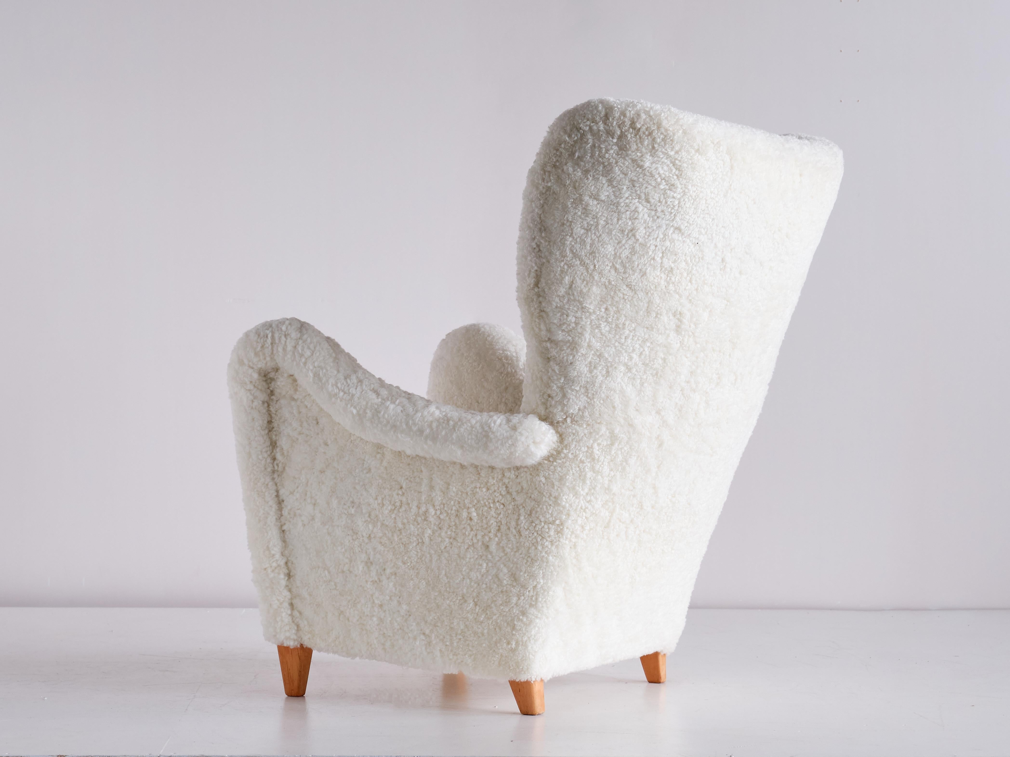 Otto Schulz Armchair in White Sheepskin and Beech, Boet, Sweden, 1940s For Sale 2