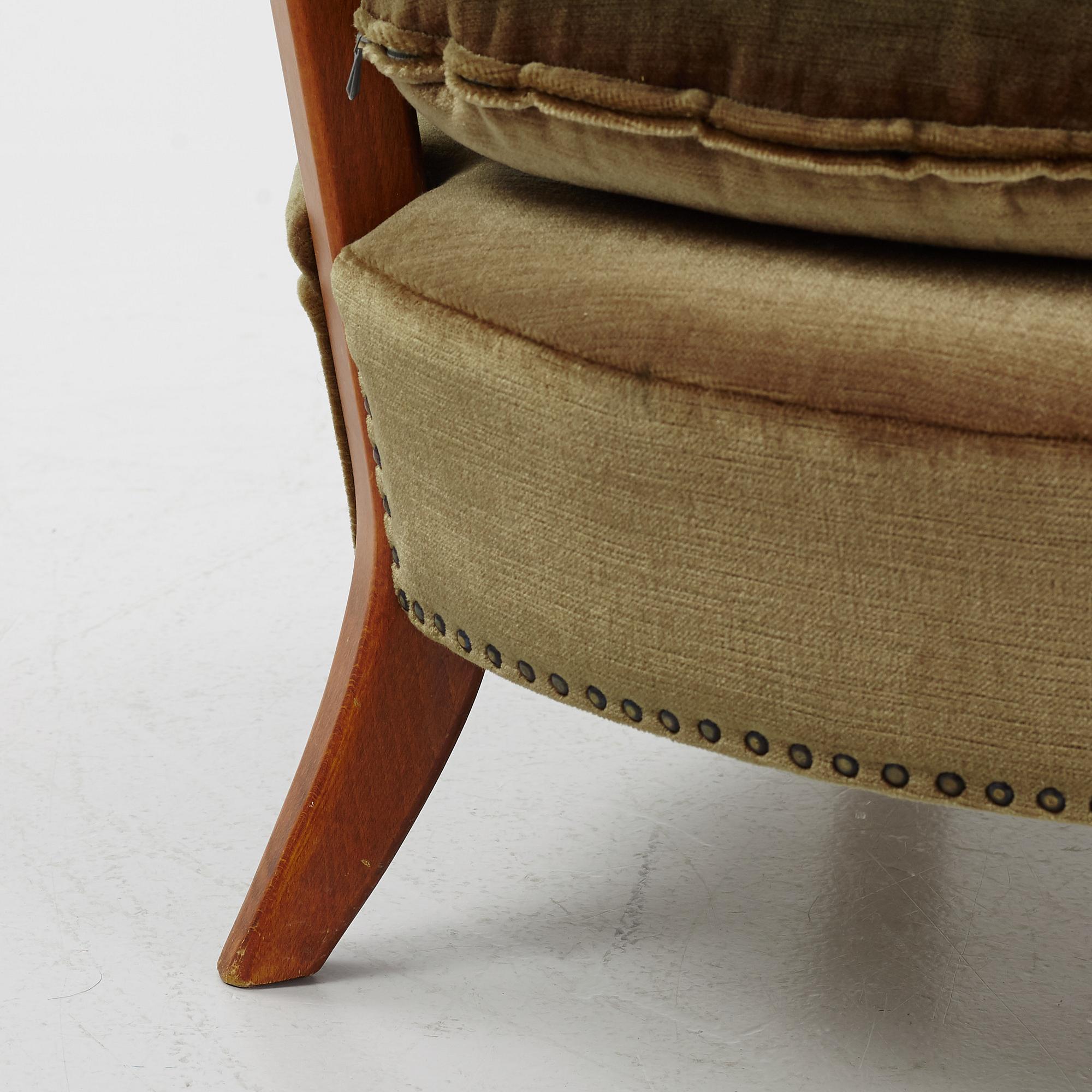 Mid-Century Modern Otto Schulz Armchair Olive green velvet for Boët Sweden 1940 For Sale