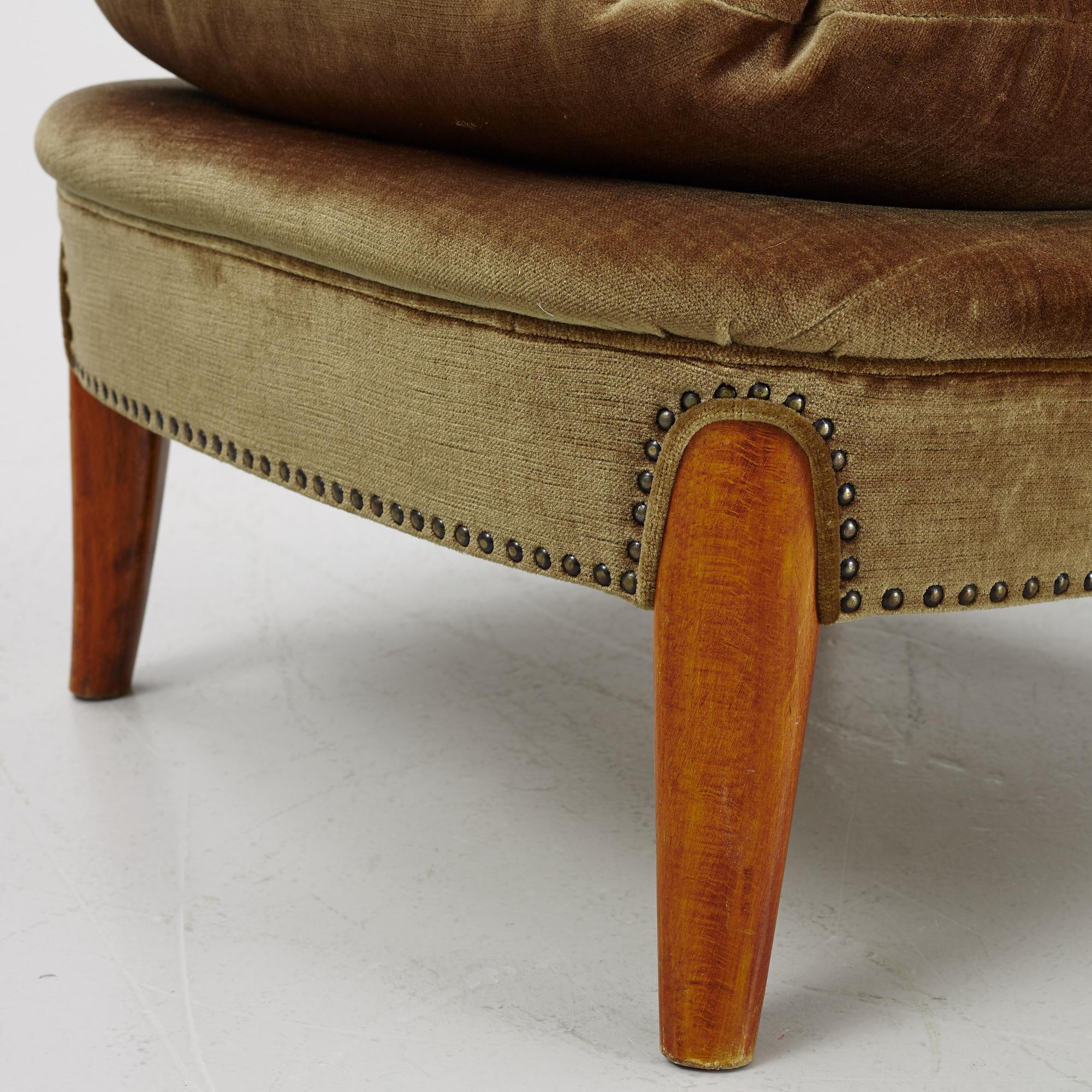 Swedish Otto Schulz Armchair Olive green velvet for Boët Sweden 1940 For Sale