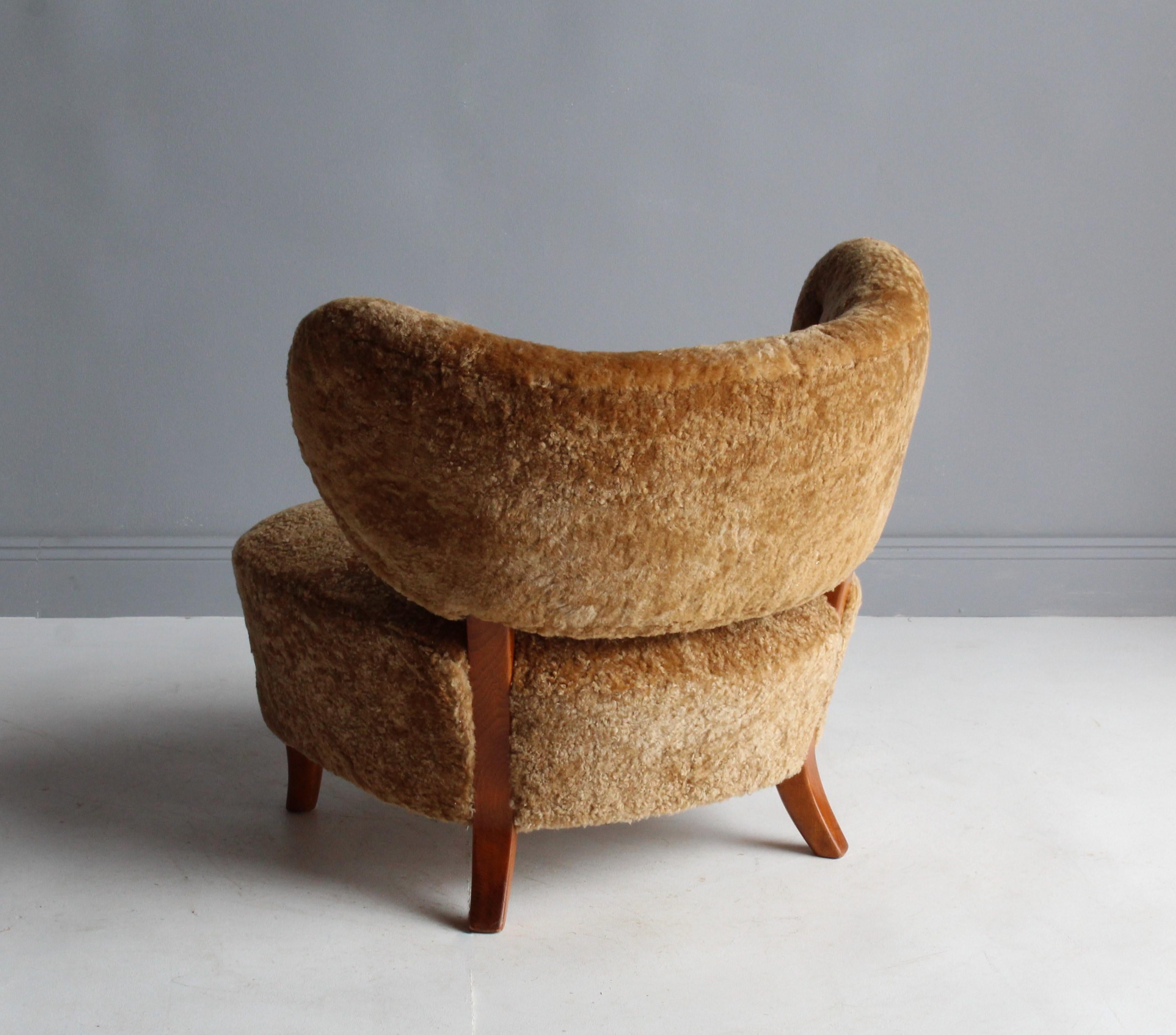 Mid-20th Century Otto Schulz 'Attributed, ' Modernist Lounge Chair, Sheepskin, Beech, 1940s