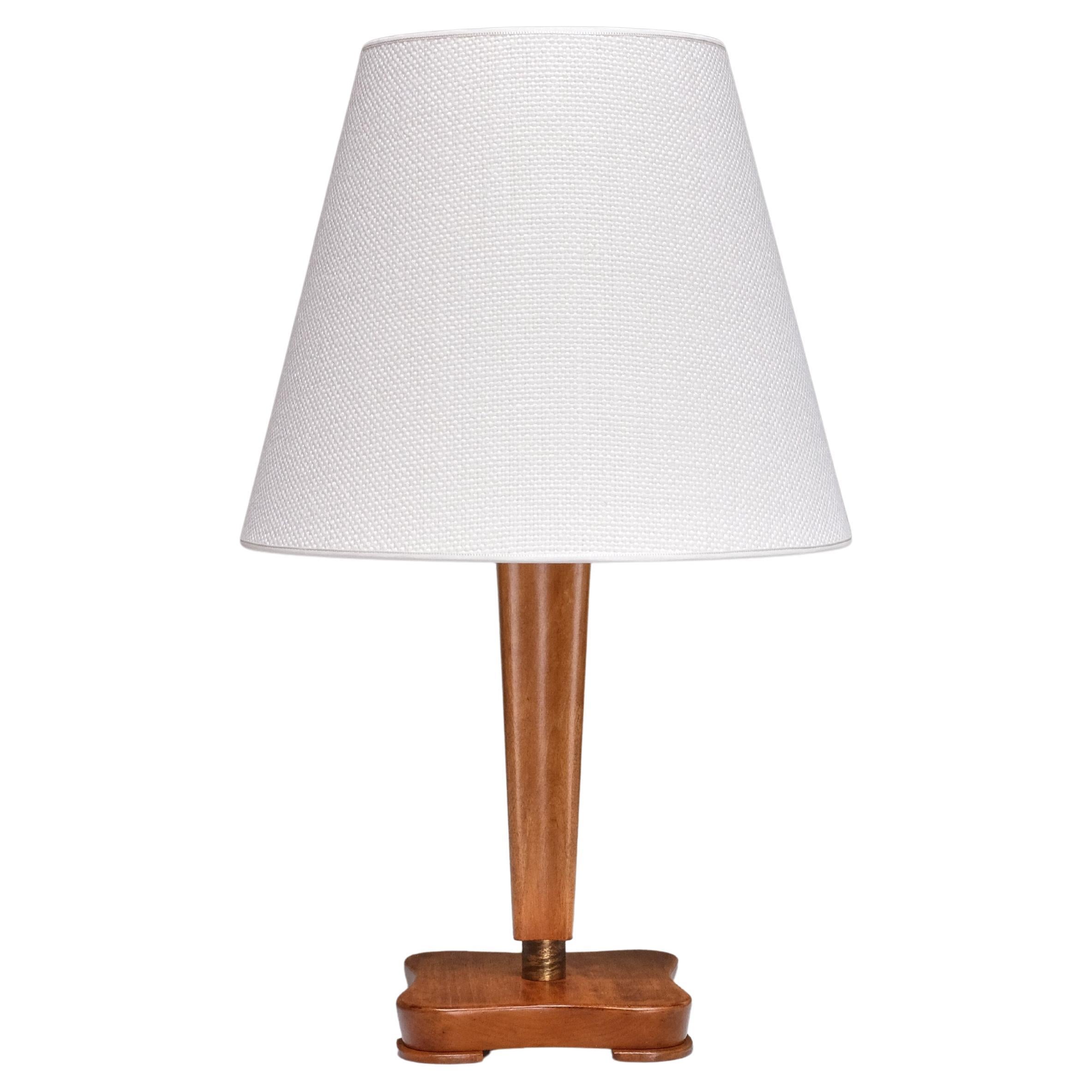 Lampe de table attribuée à Otto Schulz en bouleau, laiton et lin, Suède, années 1940