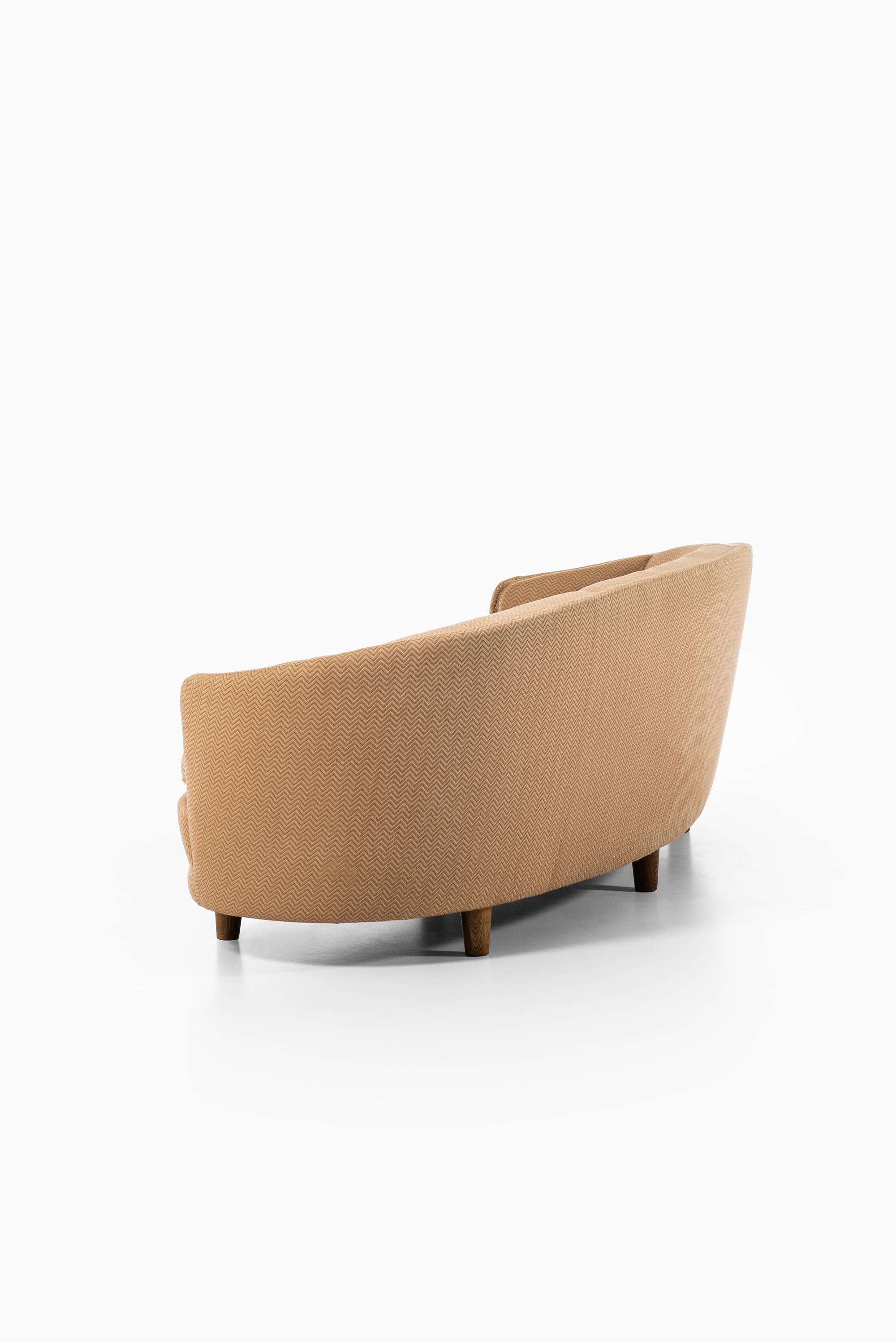 Otto Schulz Big Curved Sofa Produced by Boet in Sweden 2