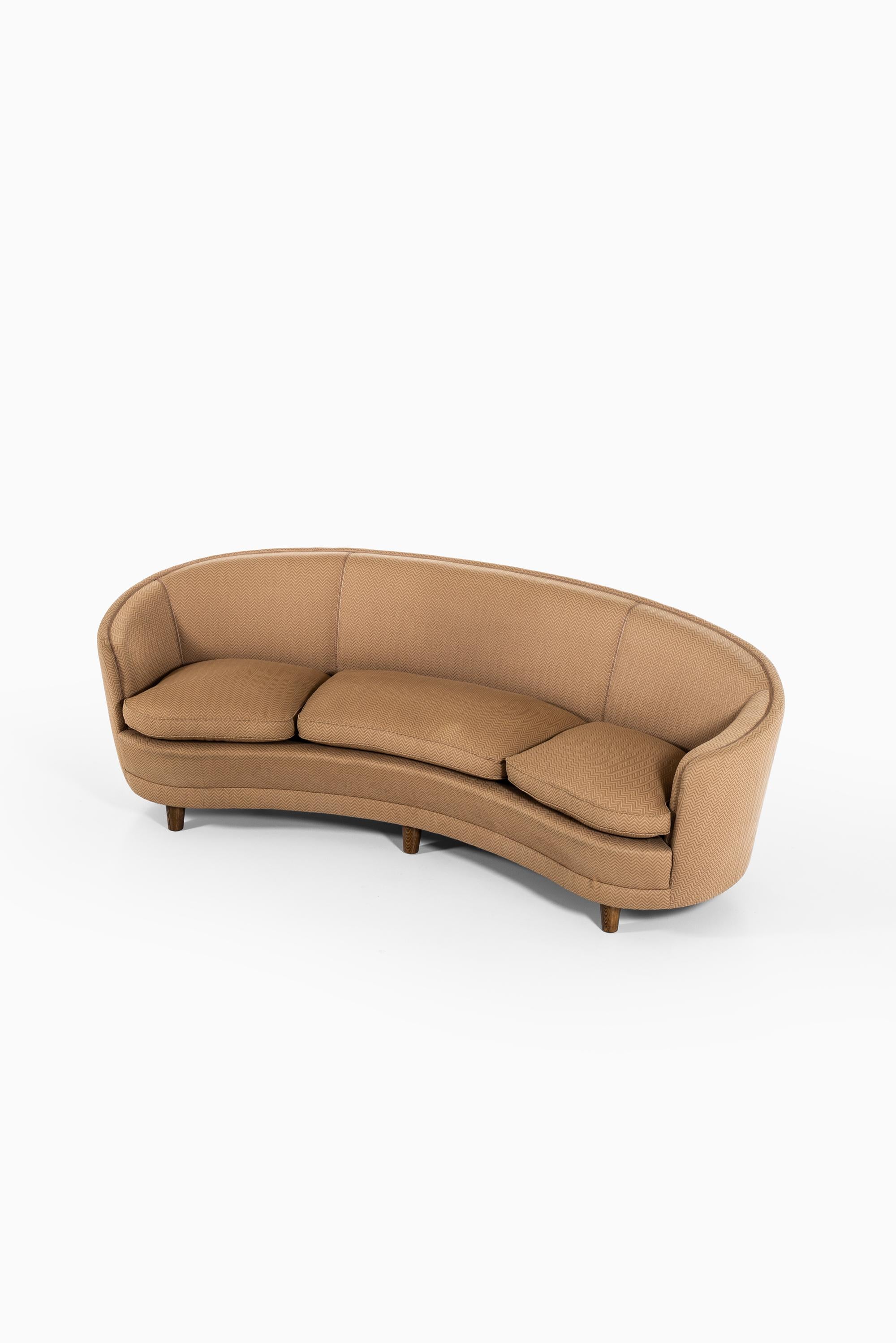 Mid-20th Century Otto Schulz Big Curved Sofa Produced by Boet in Sweden