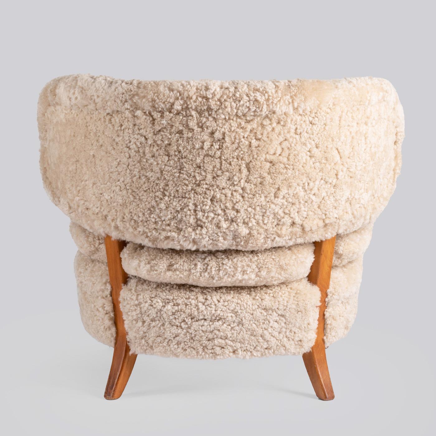 Otto Schulz pour Jio Möbler Fauteuil 'Schulz' en peau de mouton légère, années 1940 Bon état - En vente à Prague, New Town