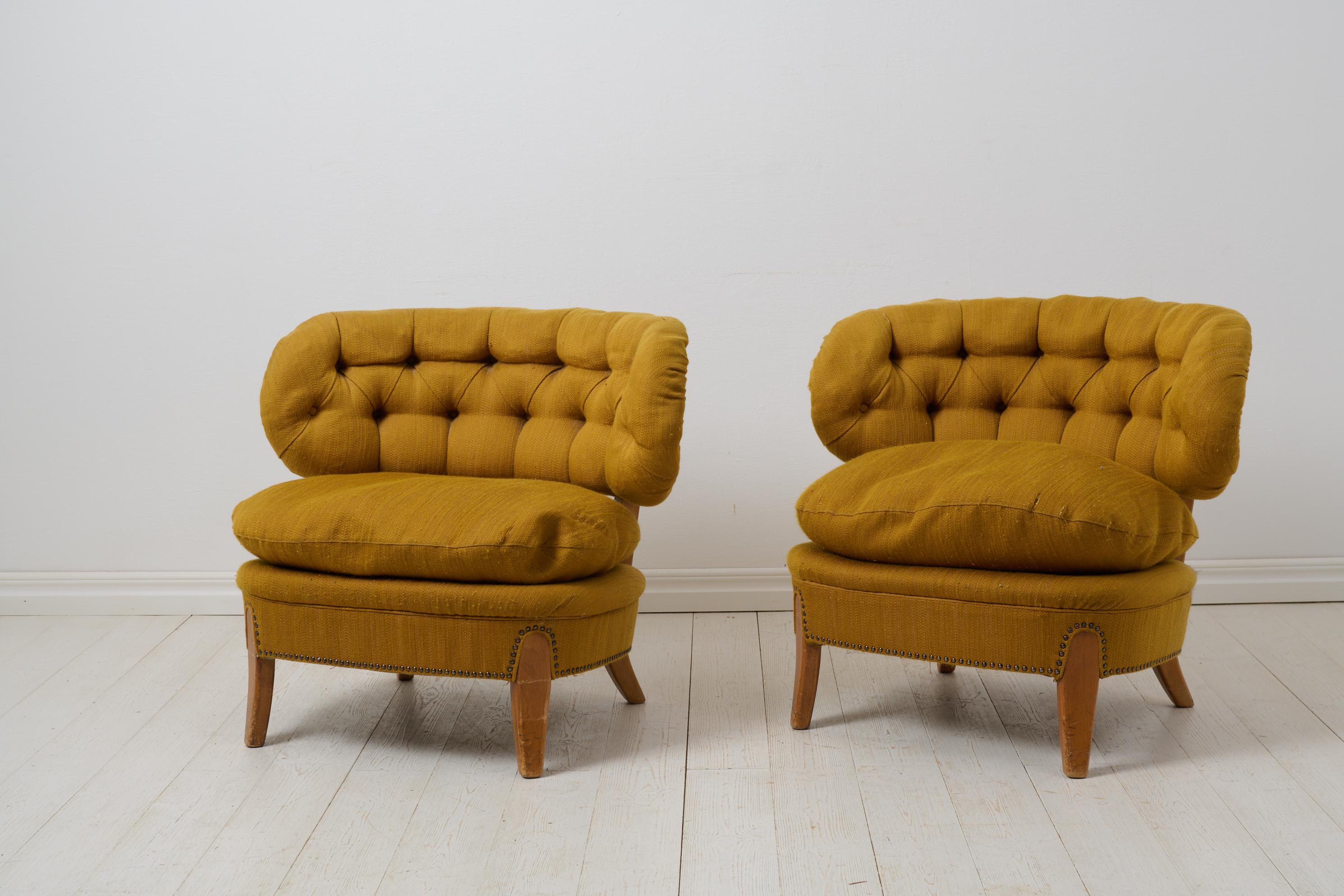  Pair of Schulz Lounge Chairs – Otto Schulz Easy Chairs.

Otto Schulz was active during parts of the 20th century and these lounge chairs were designed in 1936 and manufactured by Jio Furniture. The pillows or cushions are original and the current