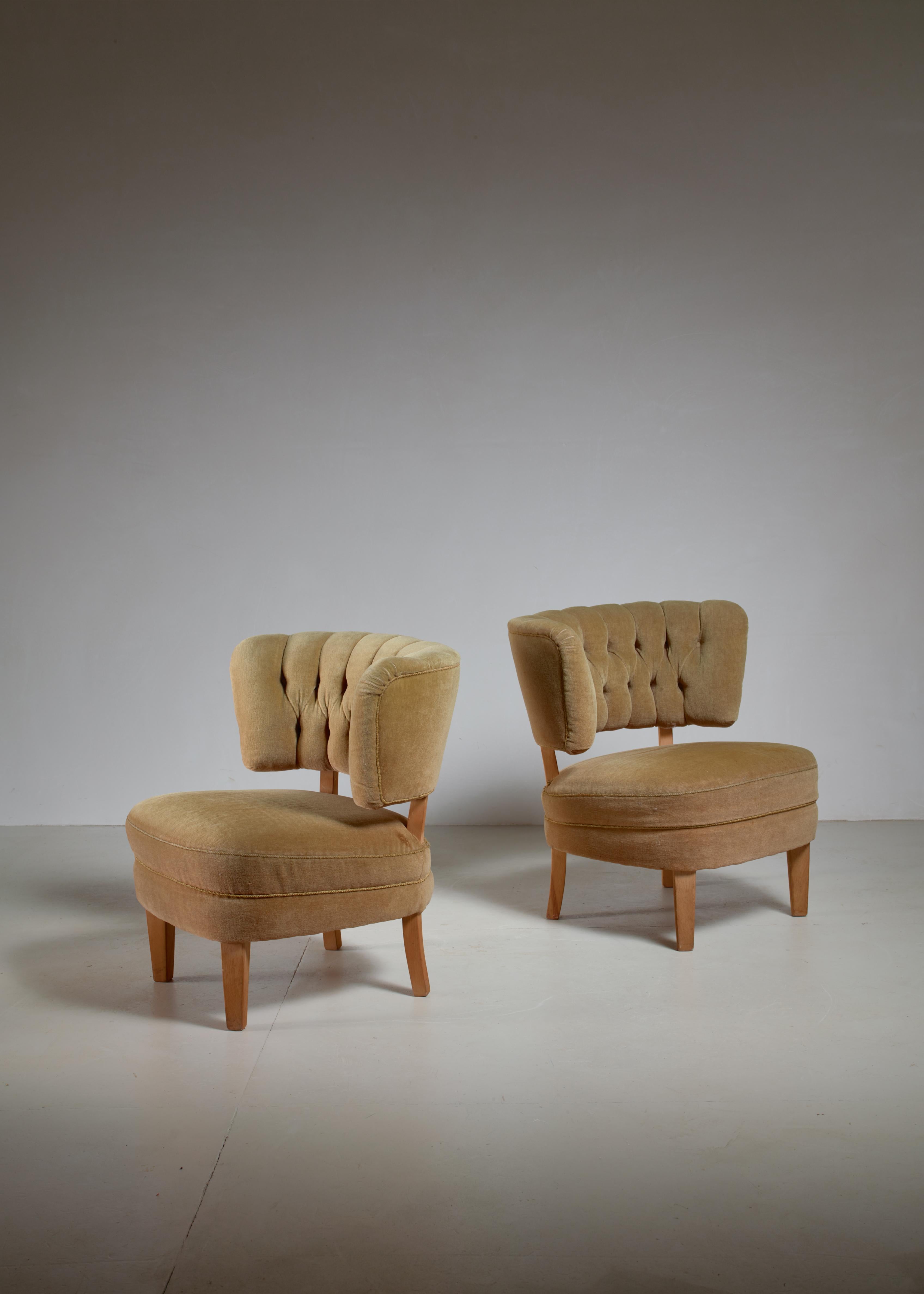 Scandinavian Modern Otto Schulz Pair of Lounge Chairs by Jio Möbler, Sweden, 1940s