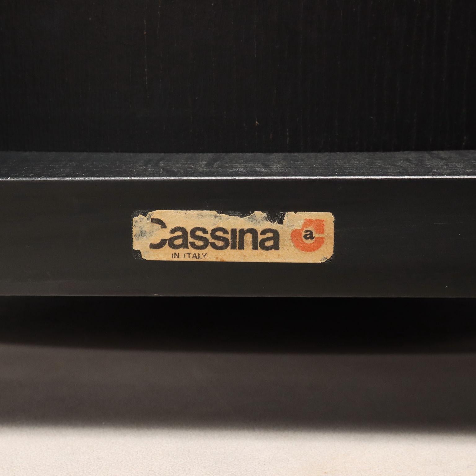 Acht '122' Stühle von Vico Magistretti für Cassina 1960-70er Jahre im Angebot 4