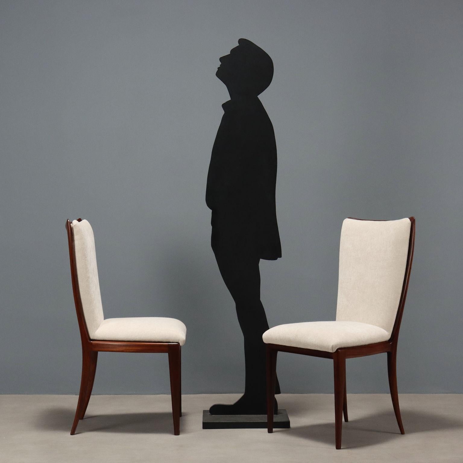 Mid-Century Modern Huit chaises des années 1950 restaurées en vente