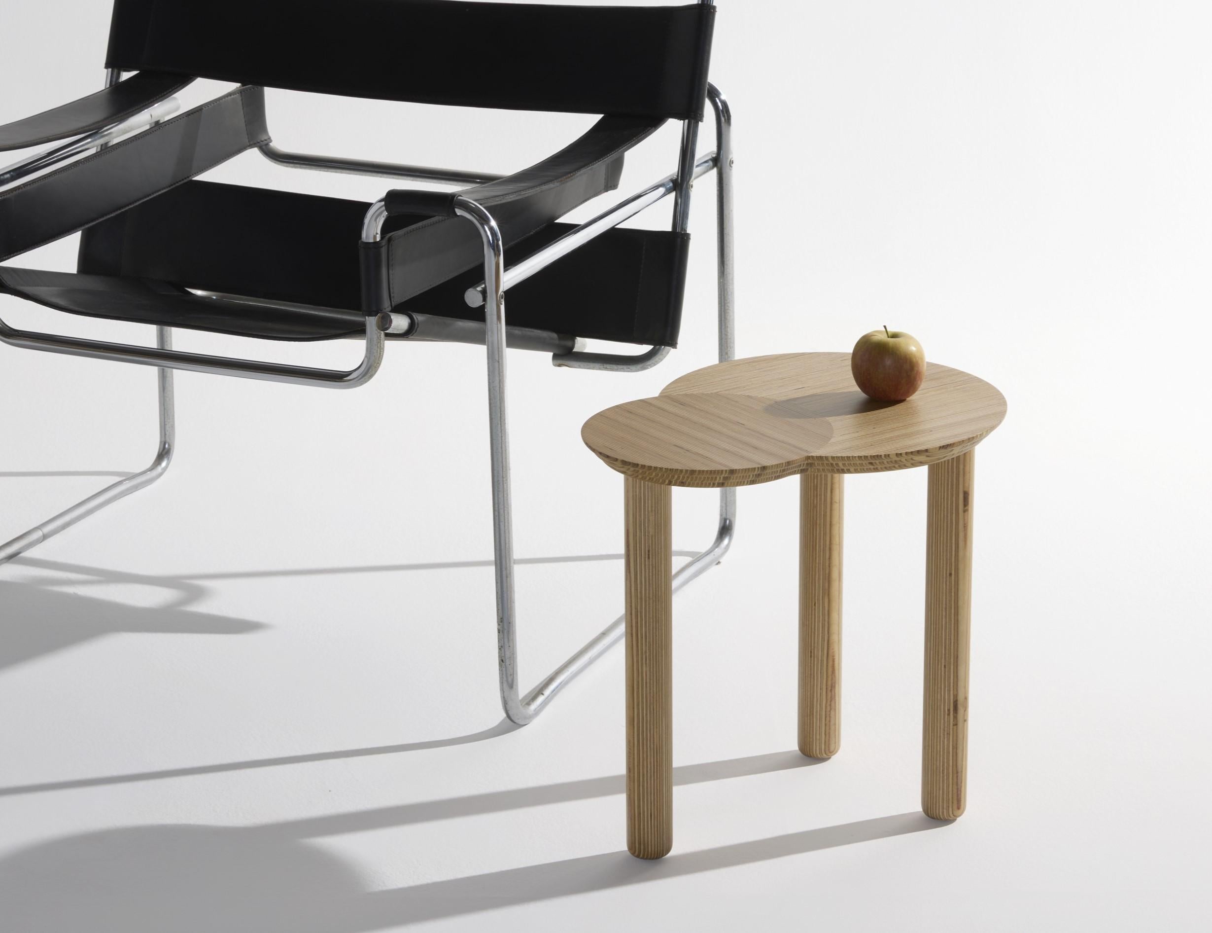 Otto Beistelltisch (Birke) im Angebot