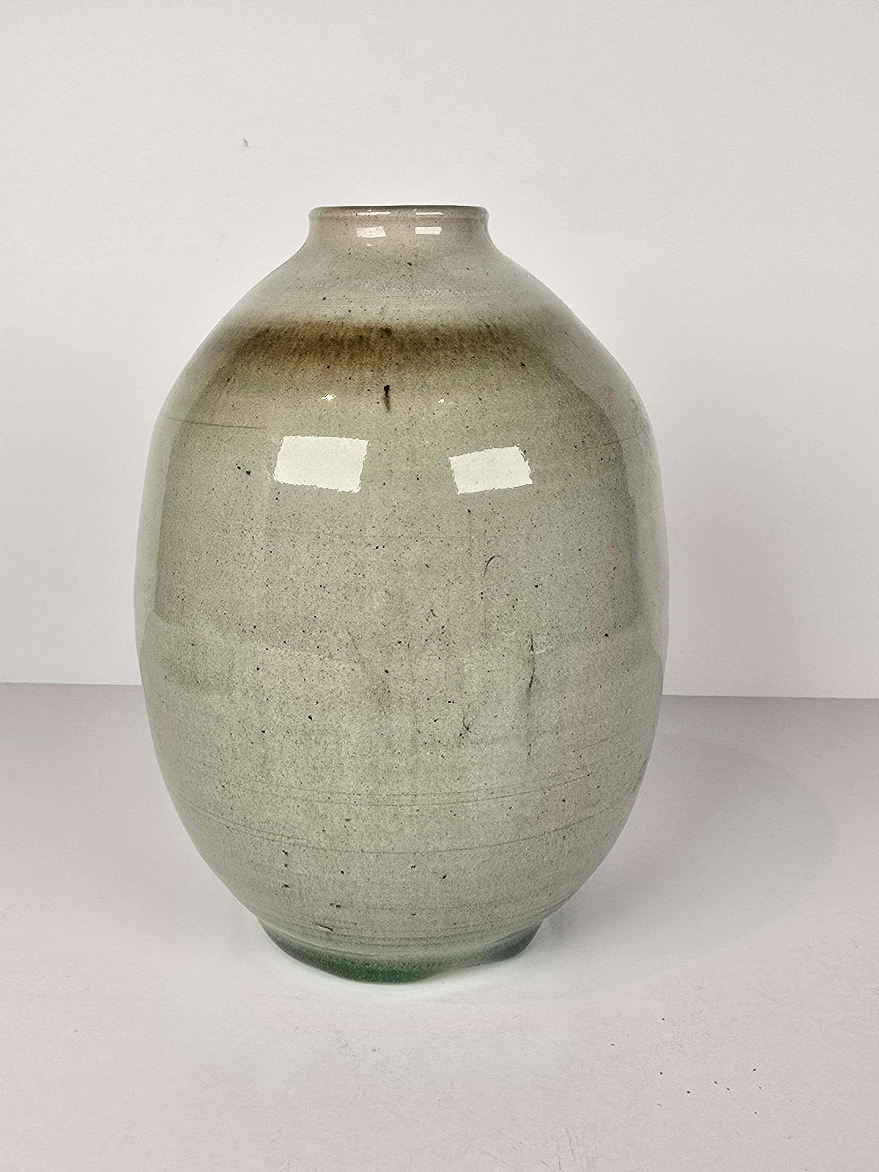 American Otto + Vivika Heino Mid Century Modern Studio Pottery Celadon Glaze Vase For Sale