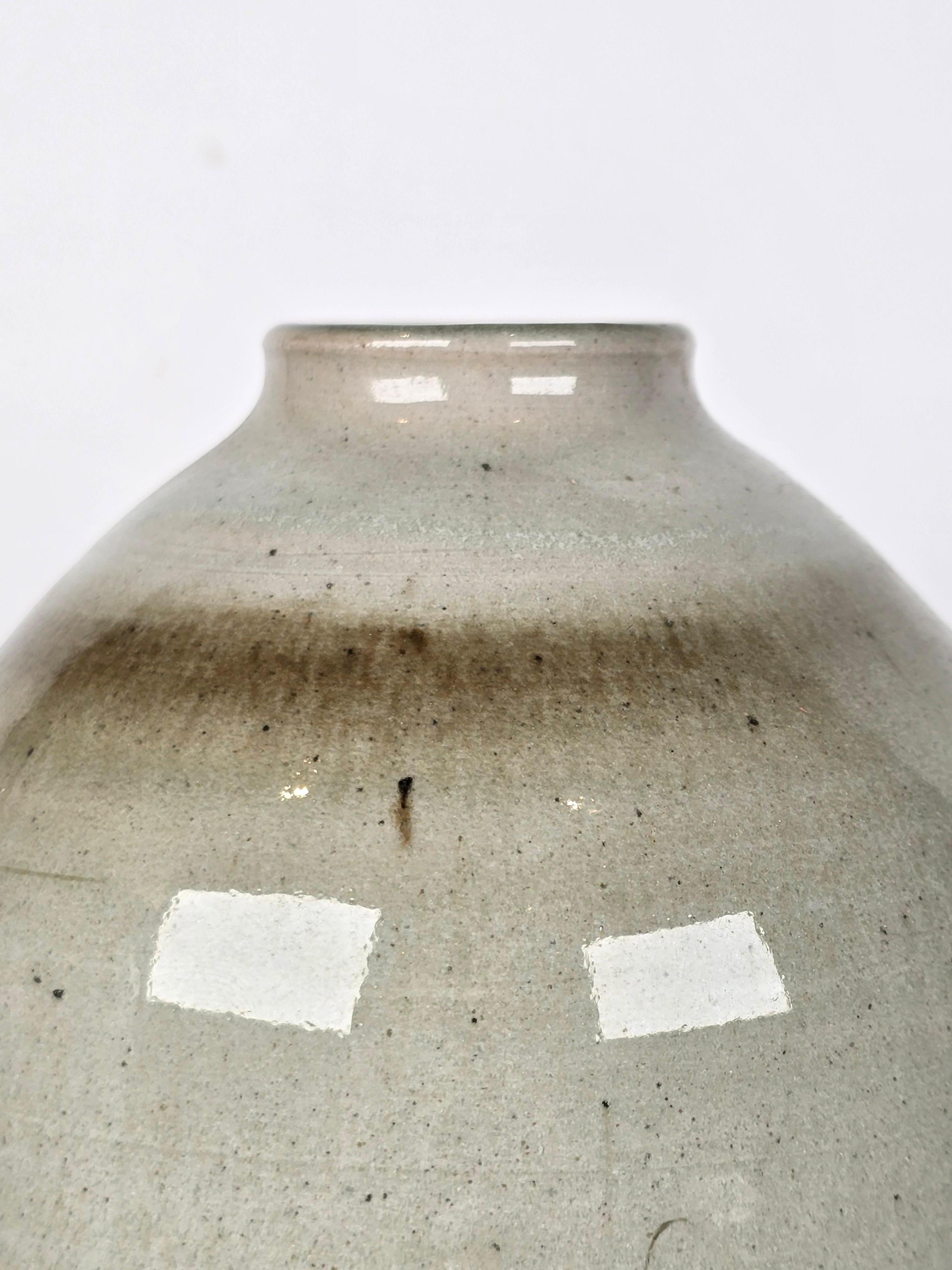 Otto + Vivika Heino Mid Century Modern Studio Pottery Celadon Glaze Vase In Excellent Condition For Sale In Sarasota, FL