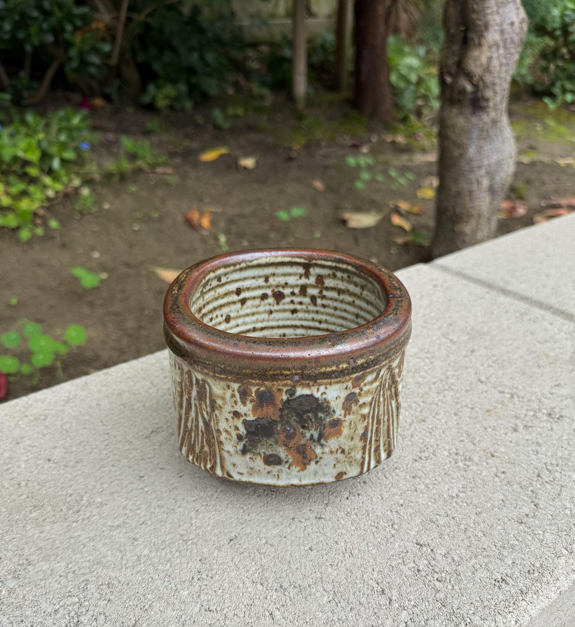 Mid-Century moderno Ciotola in gres di Otto and Vivika Heino, California, C.C. 1965 in vendita