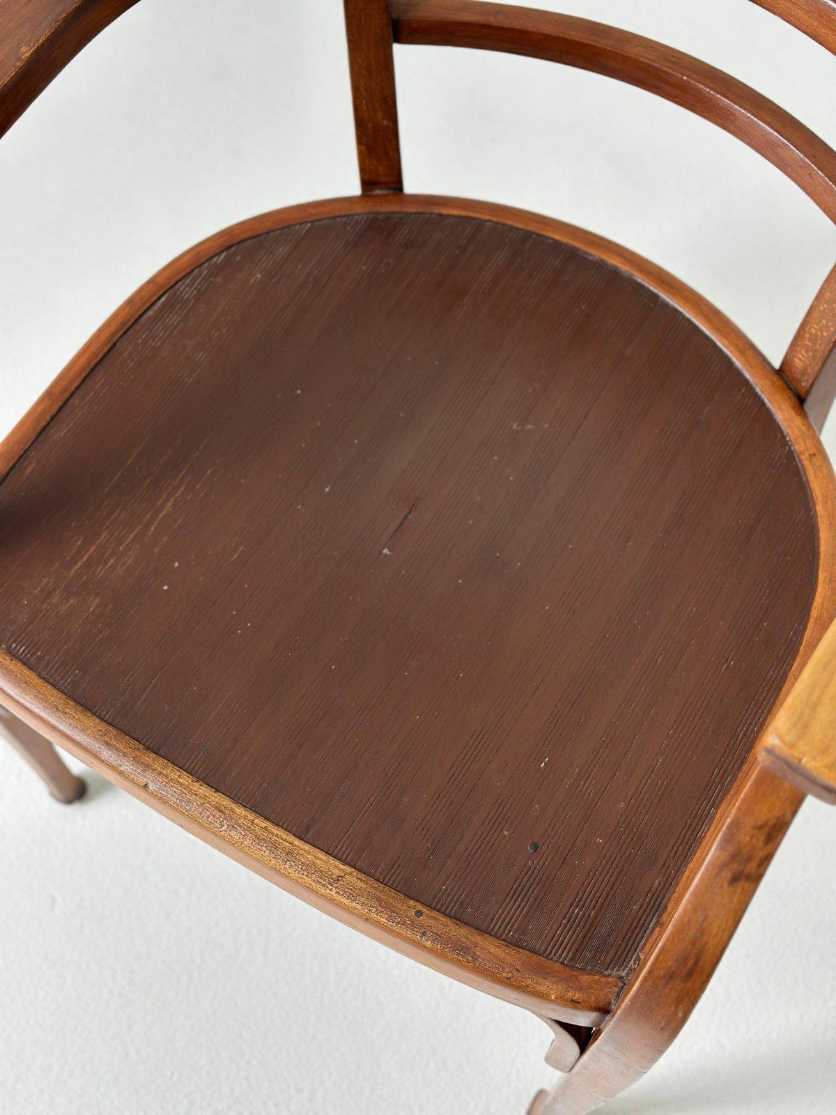 Otto Wagner Armchair For THONET 1900s For Sale 4