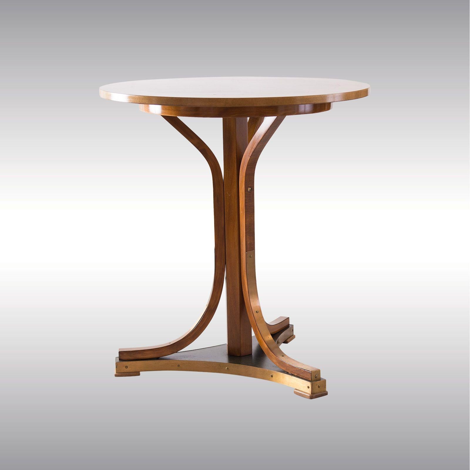 Otto Wagner Attributed, Thonet Jugendstil Coffee Table with Label In Good Condition For Sale In Vienna, AT