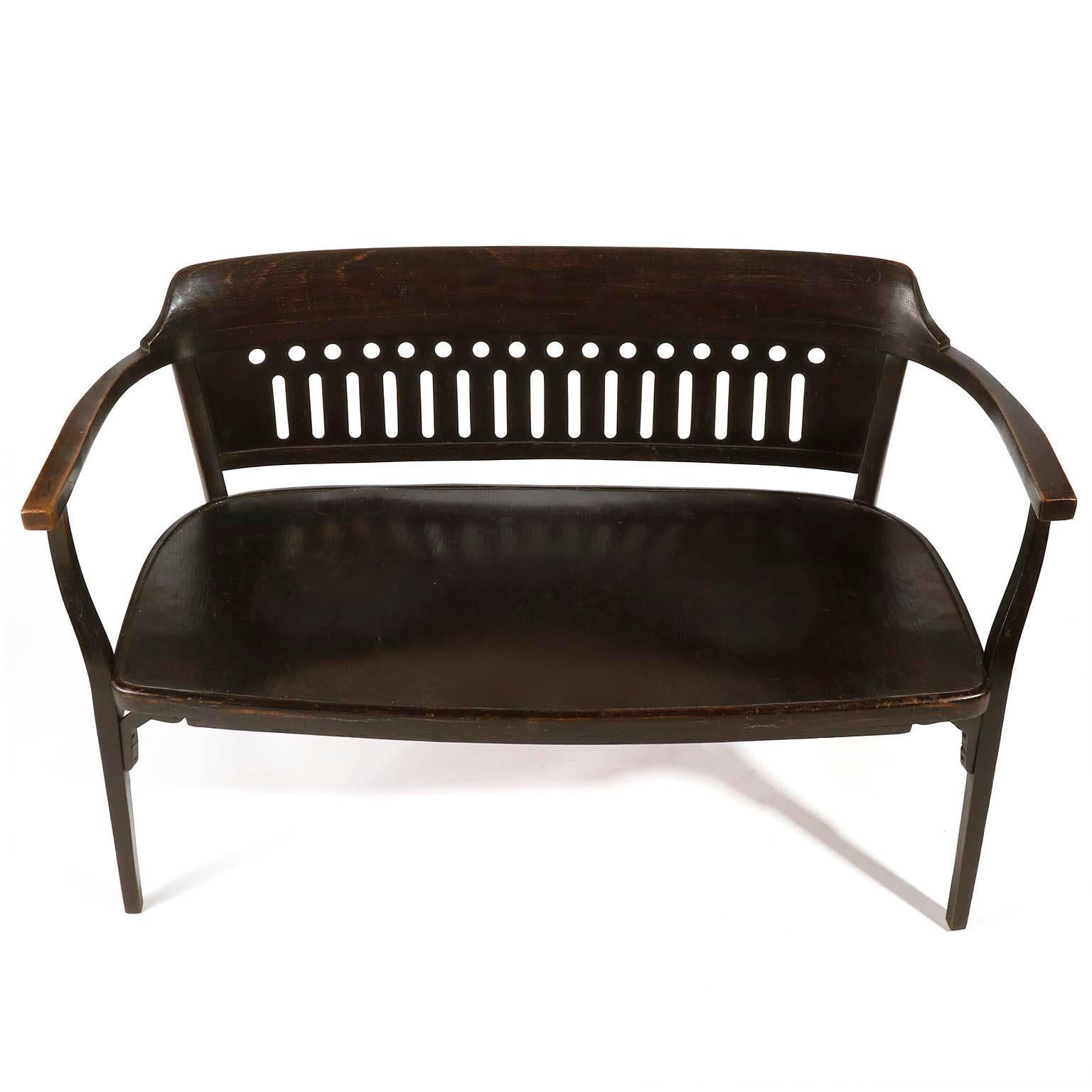 Polished Otto Wagner Settee Bench Bentwood, Thonet, Austria, Vienna Secession, circa 1905
