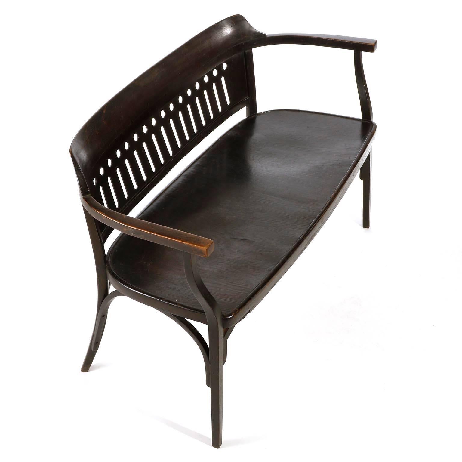 Beech Otto Wagner Settee Bench Bentwood, Thonet, Austria, Vienna Secession, circa 1905