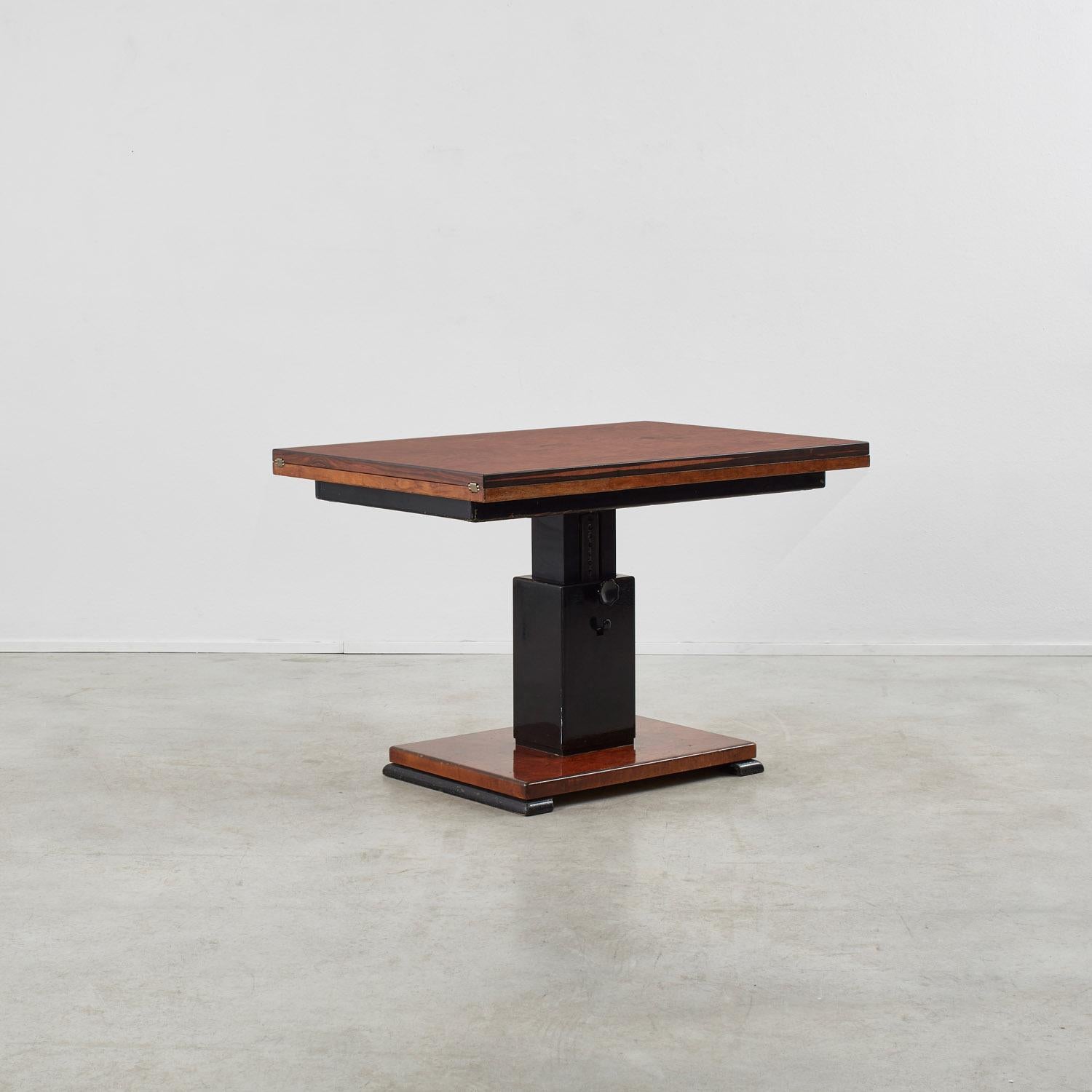 Art Deco Otto Wretling 'Ideal' dining table - Sweden,  1936 For Sale