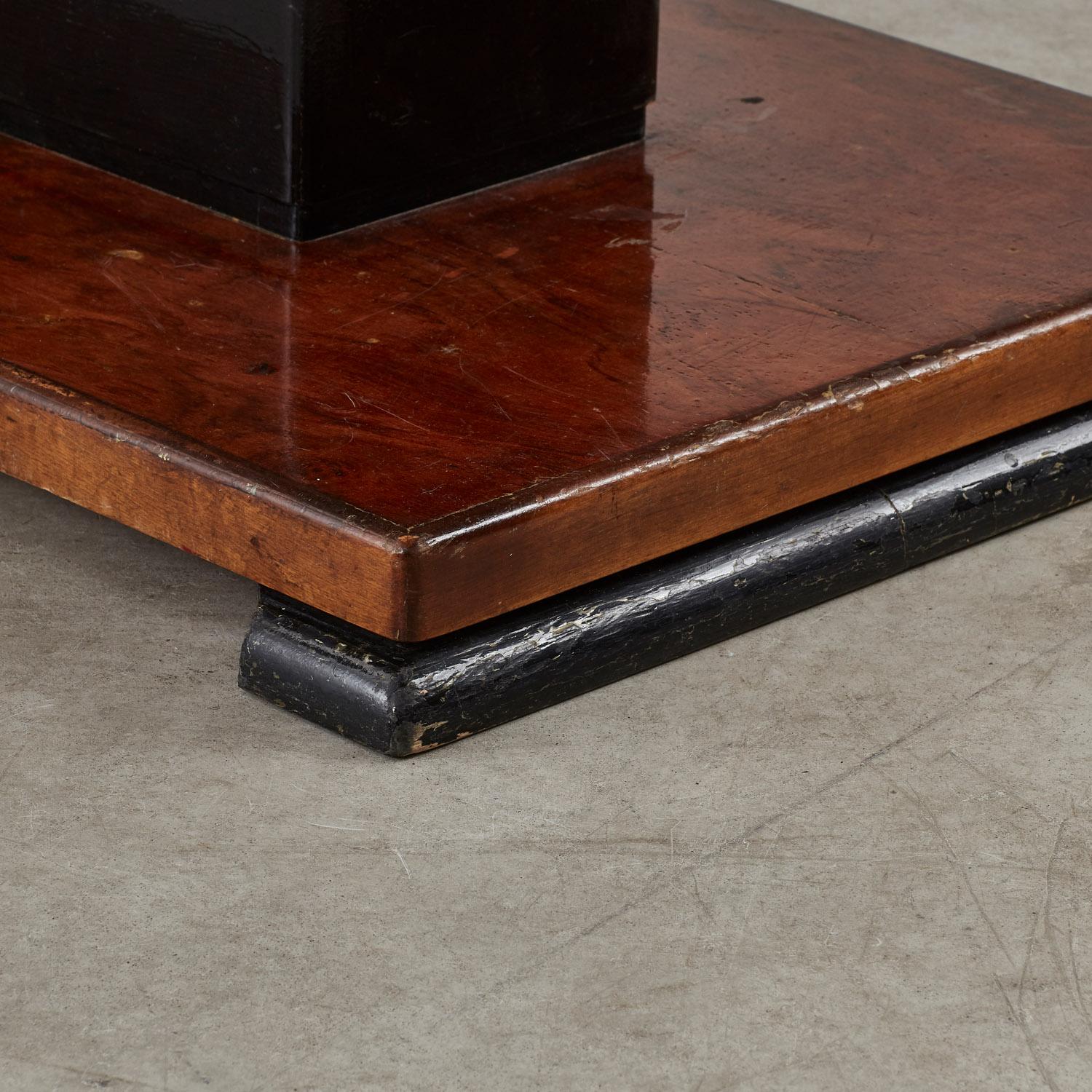 Veneer Otto Wretling 'Ideal' dining table - Sweden,  1936 For Sale