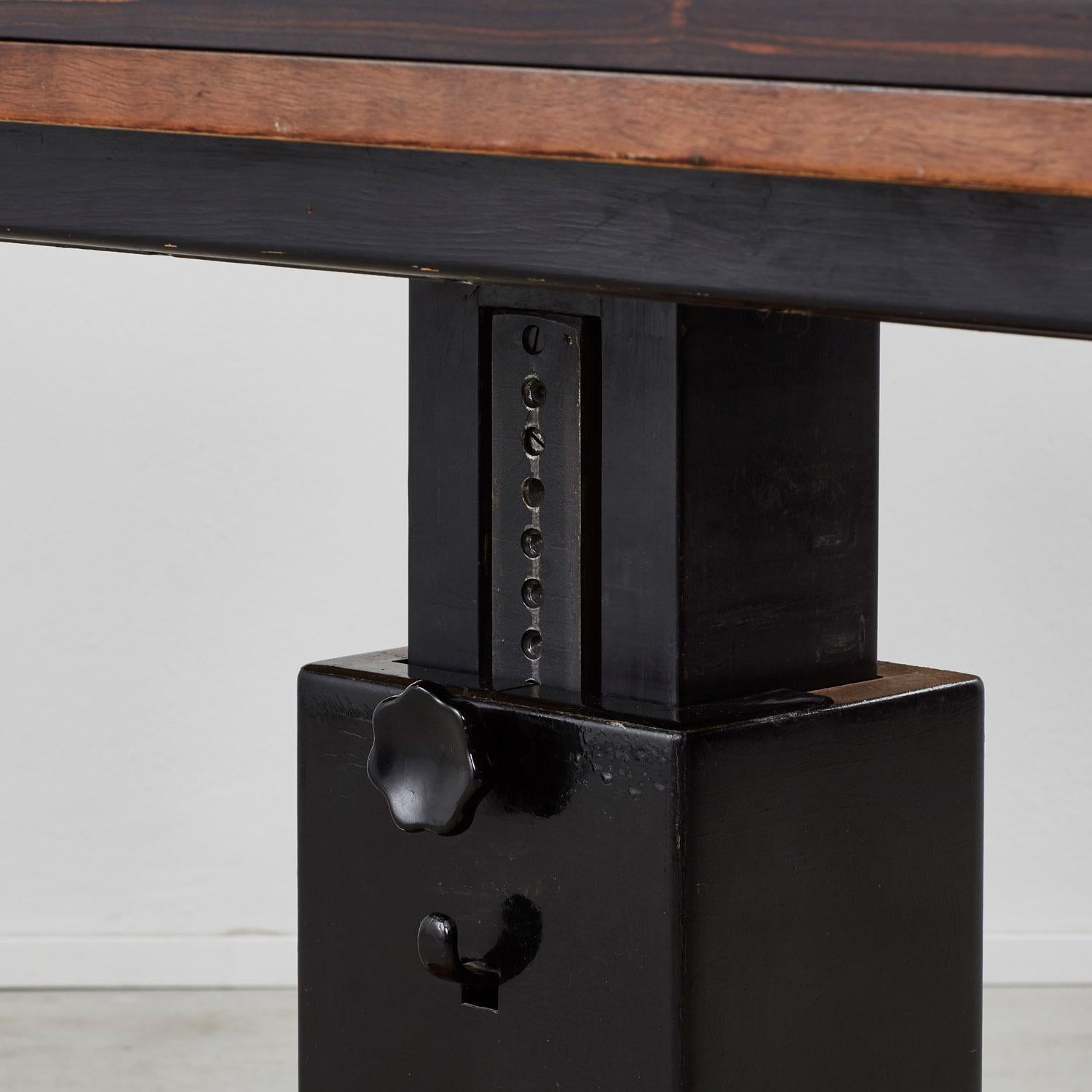 Otto Wretling 'Ideal' dining table - Sweden,  1936 In Good Condition For Sale In London, GB