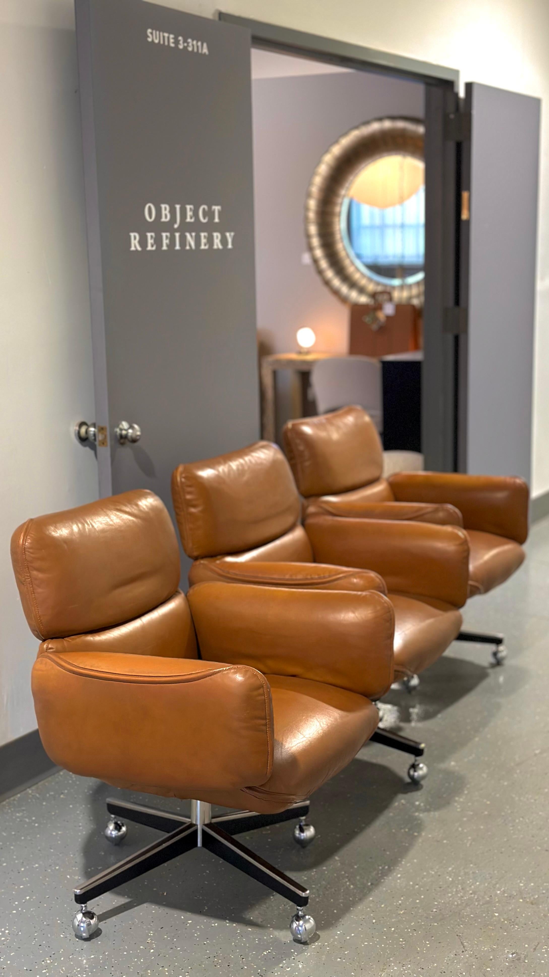 Sedie direzionali Otto Zapf in pelle originale marrone selleria di Knoll in vendita 8