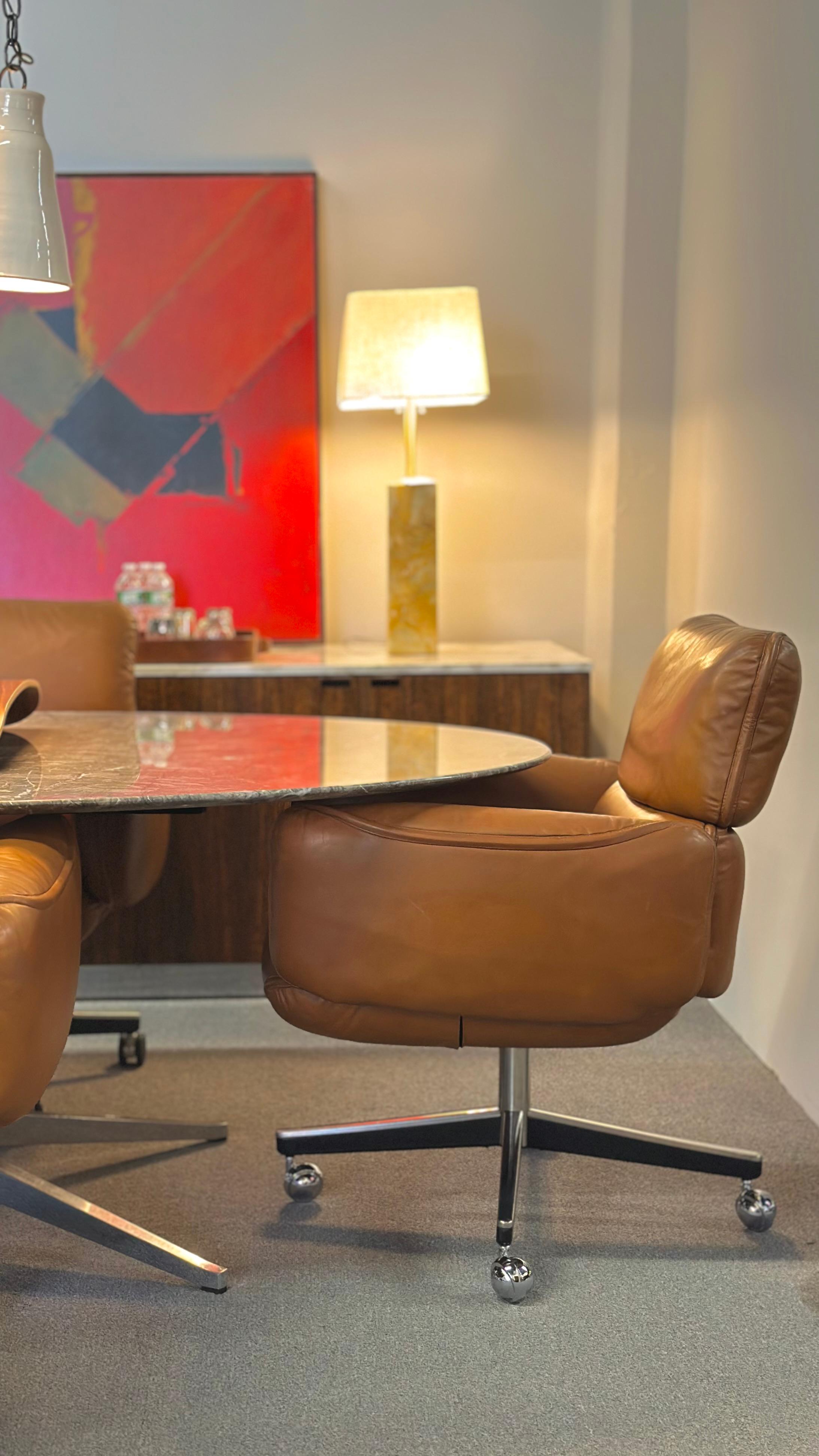 Sedie direzionali Otto Zapf in pelle originale marrone selleria di Knoll in vendita 9