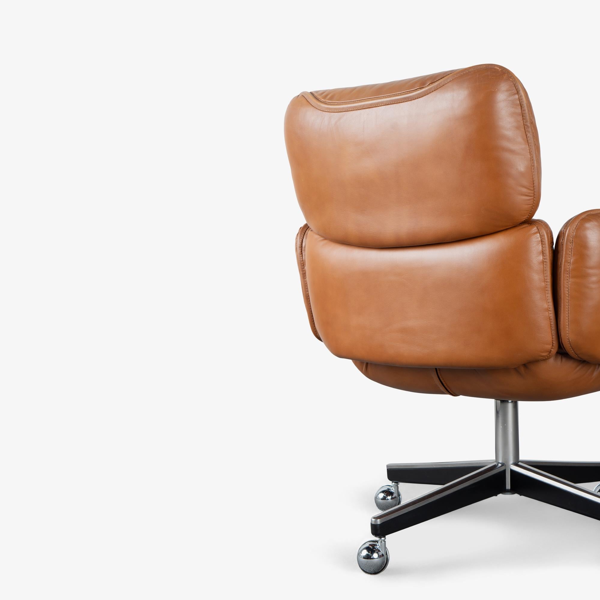 Sedie direzionali Otto Zapf in pelle originale marrone selleria di Knoll in vendita 2