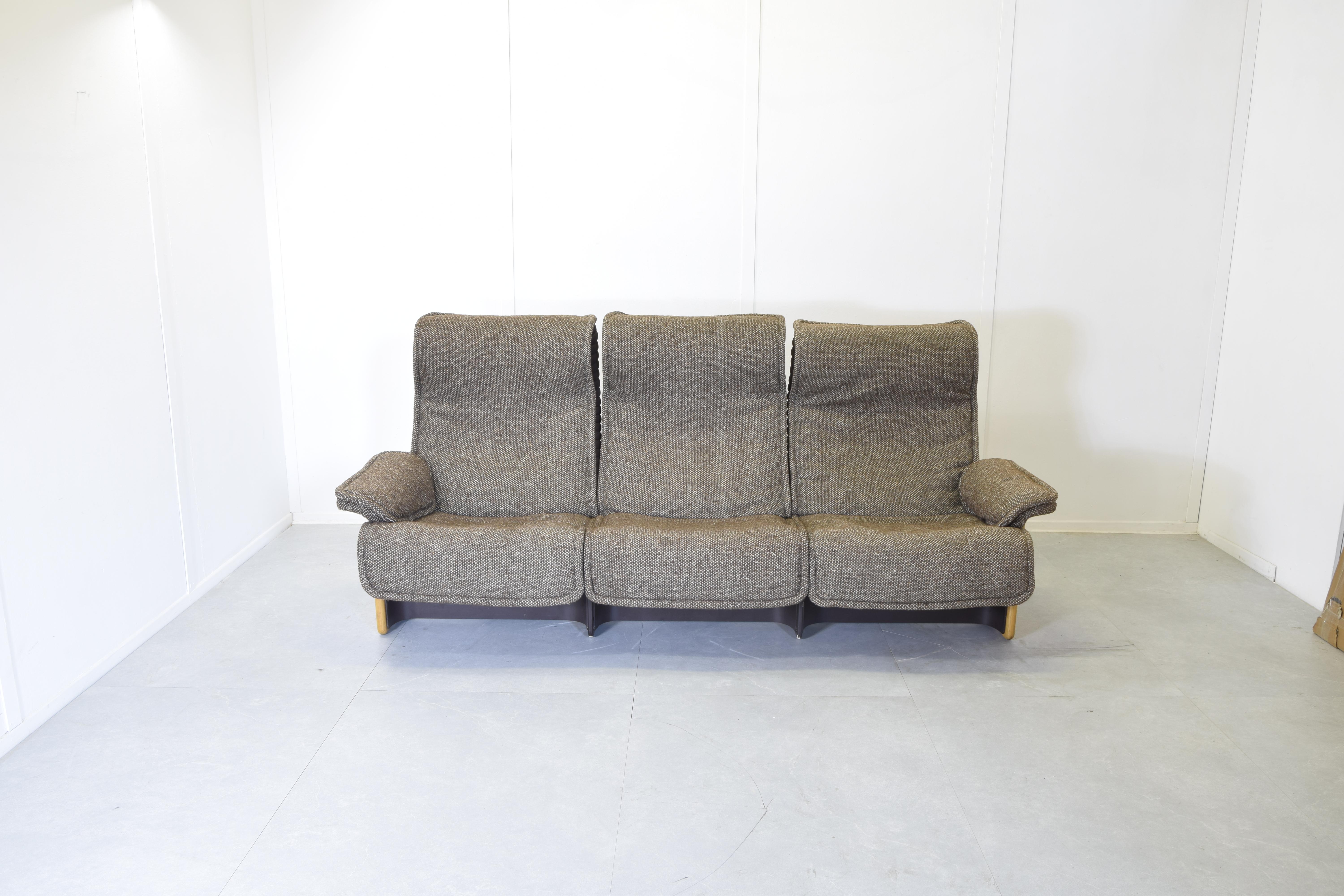 Mid-Century Modern Otto Zapf Follow Me sofa 1970s. For Sale