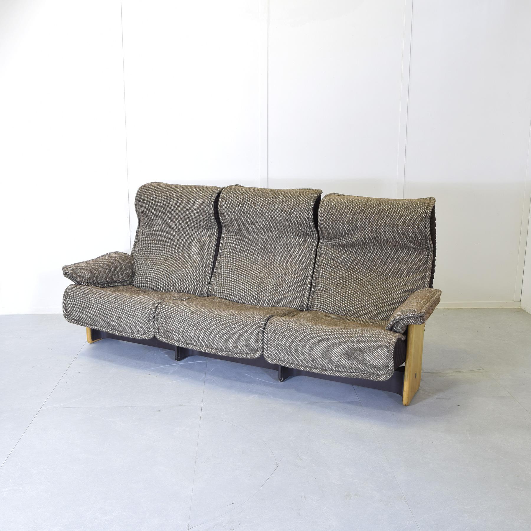 Otto Zapf Follow Me sofa 1970s. In Good Condition For Sale In bari, IT