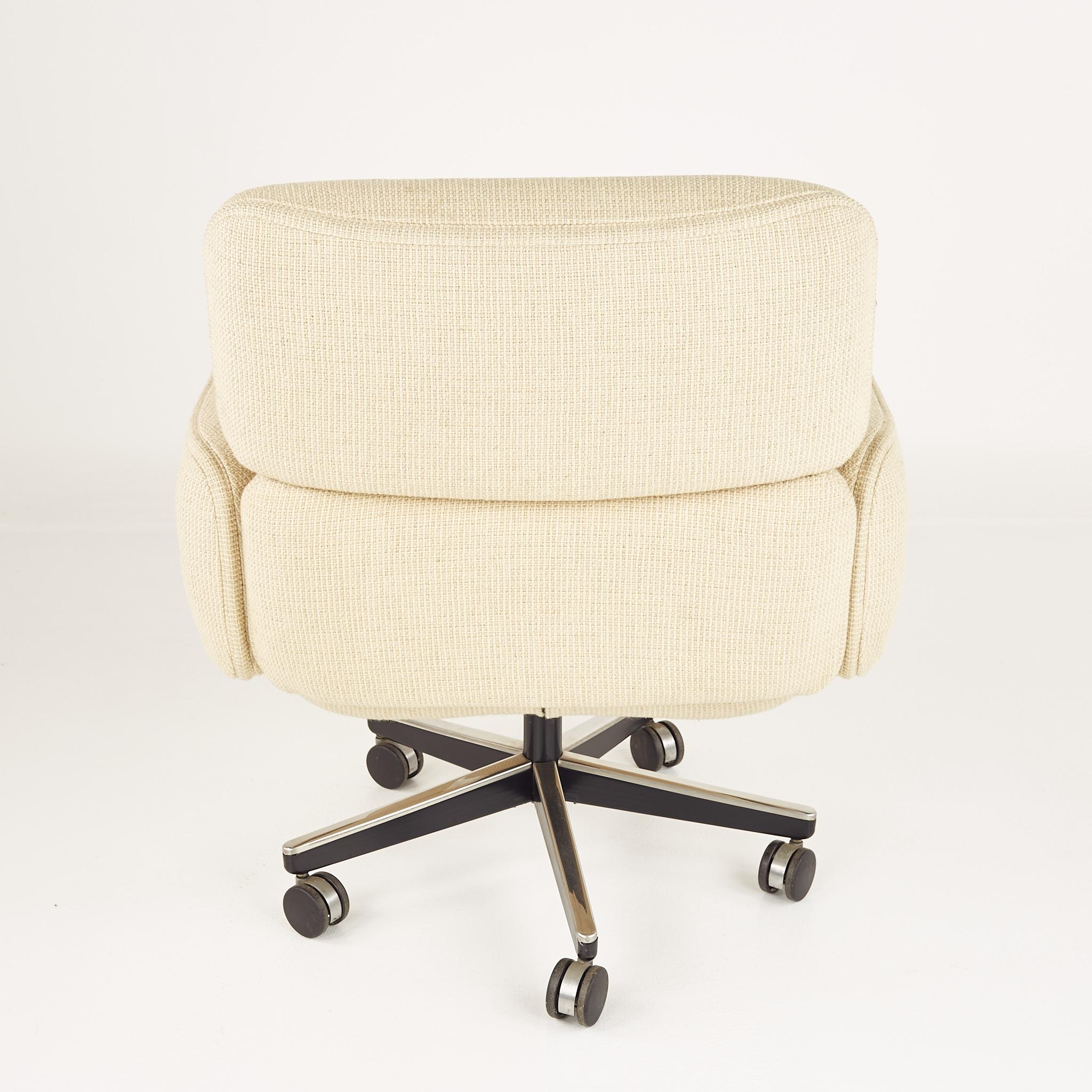 Otto zapf chair hot sale