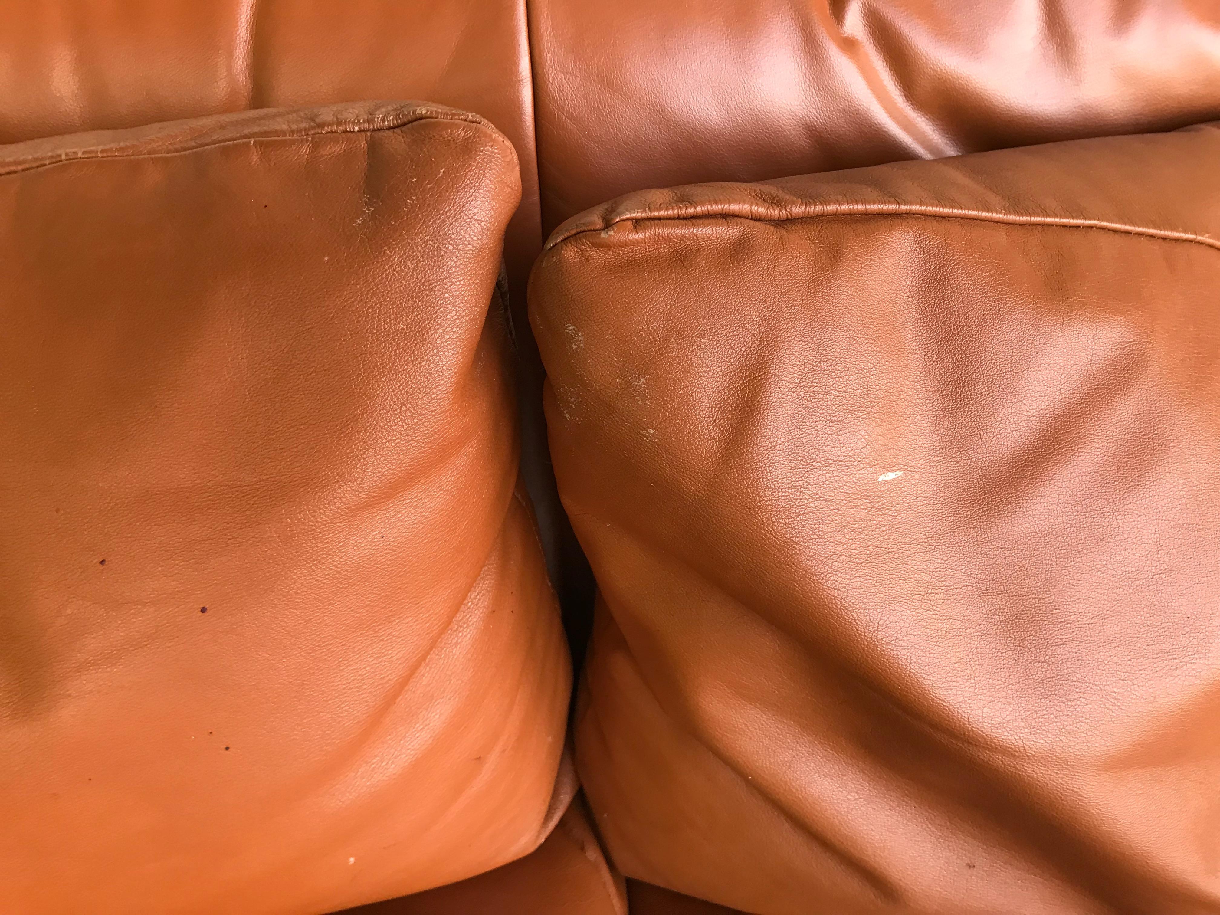 Otto Zapf Leather Knoll Sofa, 1980 In Good Condition In Los Angeles, CA