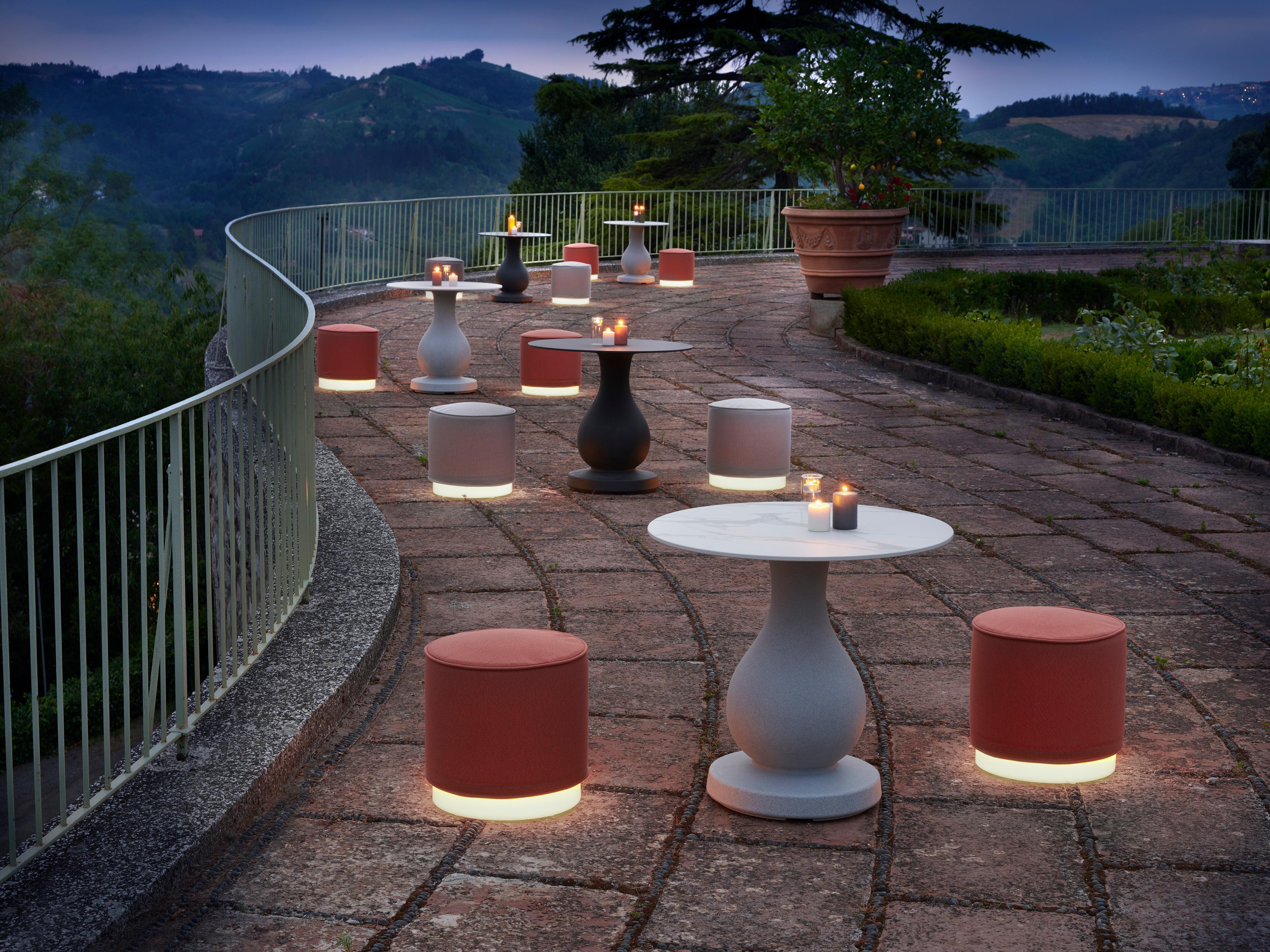 Autre Table Ottocento de Paola Navone OTTO Studio en vente