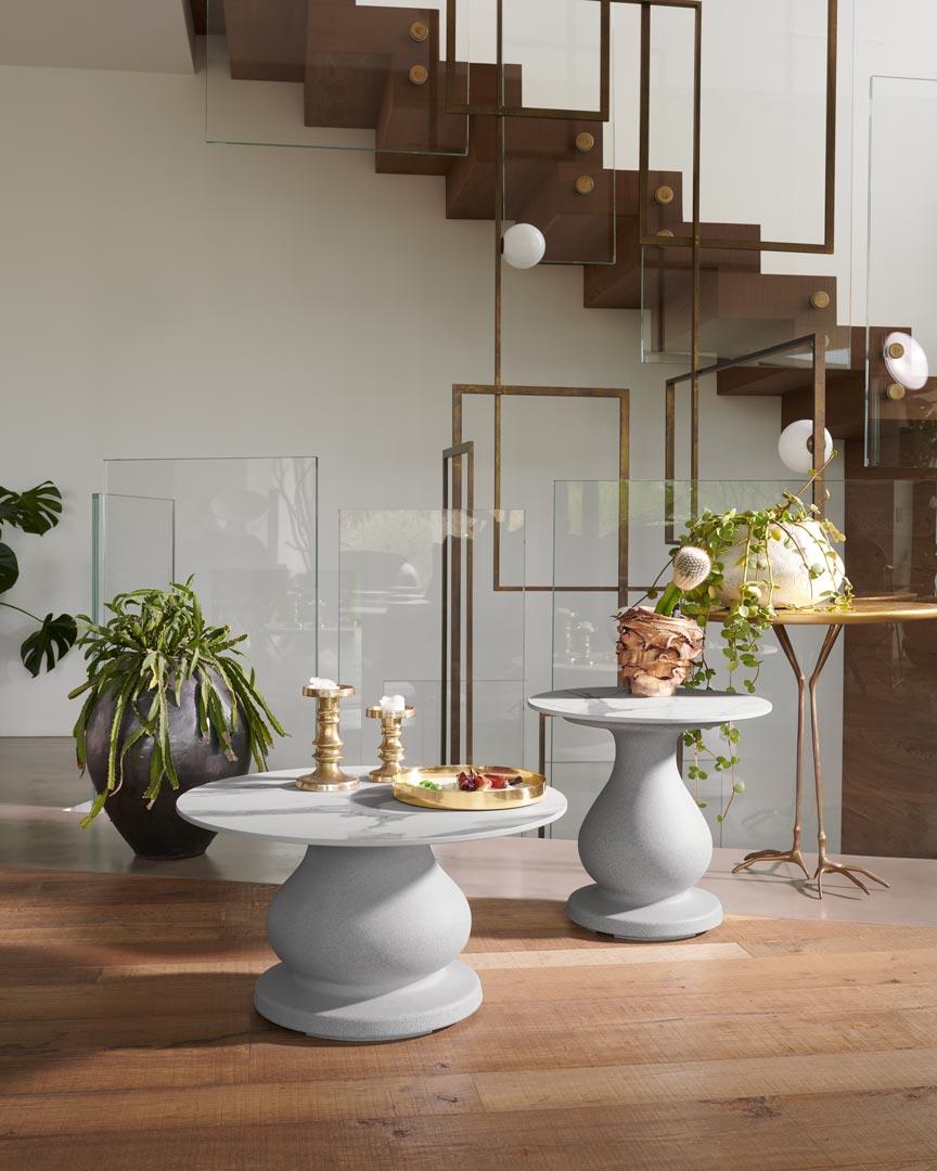 Table basse Ottocento Mini L de Paola Navone OTTO Studio
Dimensions : Ø 45 x H 35 cm : Ø 45 x H 35 cm.
Matériaux : Polyéthylène.
Poids : 4,1 kg.
Finition : Polyéthylène Arabescato.

Disponible en différentes couleurs. Les prix peuvent varier. Ce