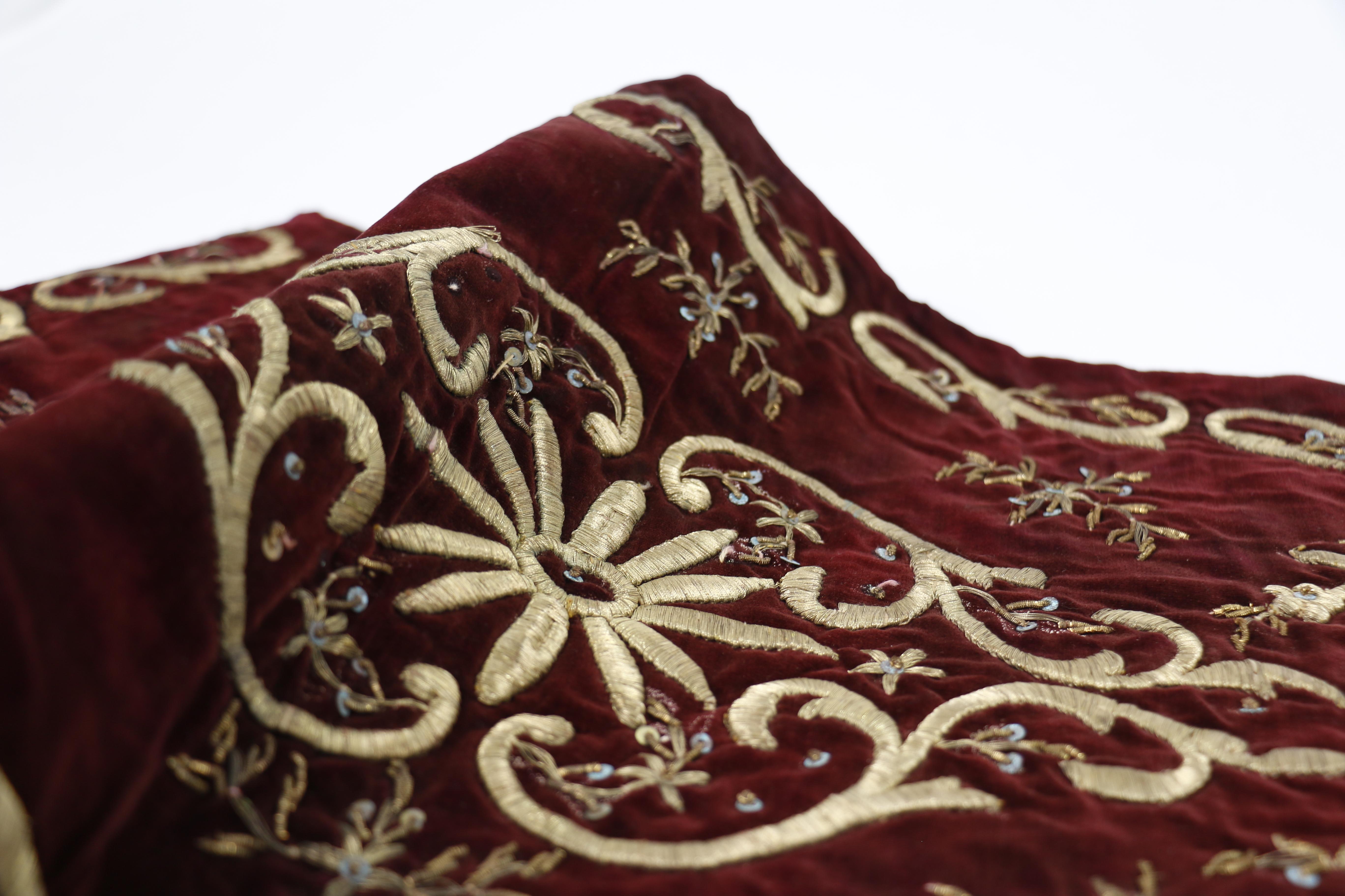 Islamic Ottoman Antique Embroidery Gold Metallic Thread (Late 19th Century) For Sale