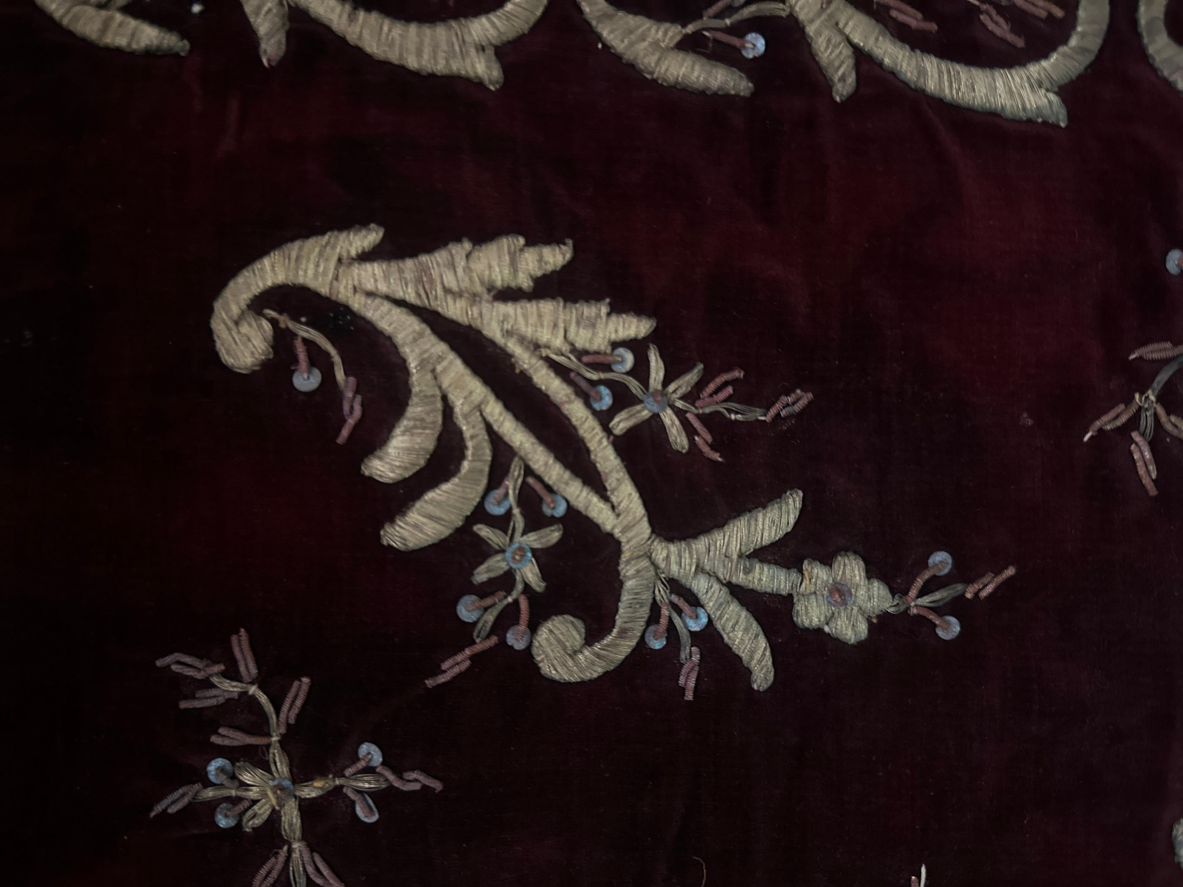 Ottoman Antique Embroidery Gold Metallic Thread (Late 19th Century) In Good Condition For Sale In London, GB