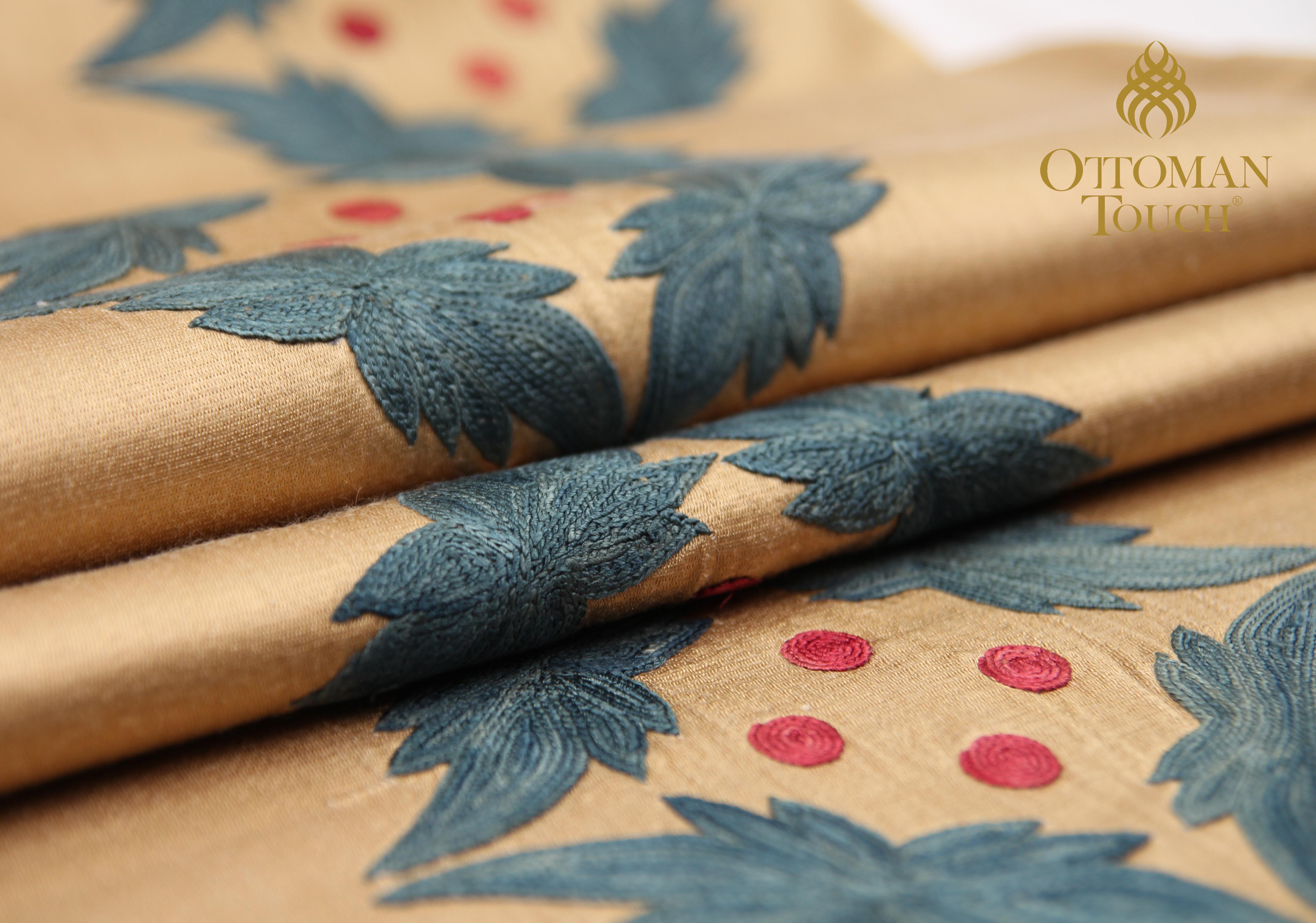 Ottoman Antique Suzani Silk Hand Embroidered Runner (Early 20th Century) For Sale 1