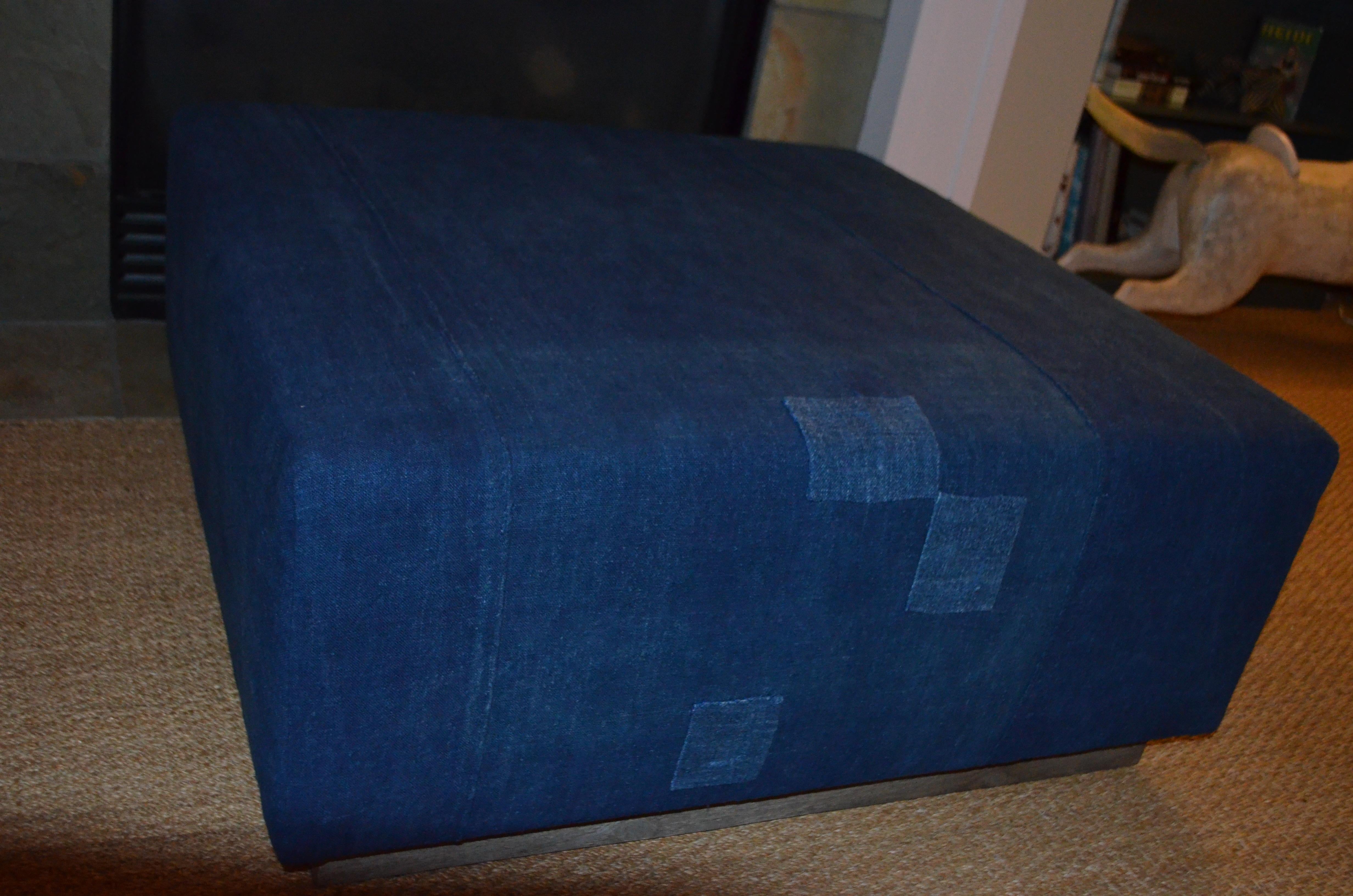 African Ottoman Coffee Table Upholstered in Linen Dyed Indigo, France, circa 1860 For Sale
