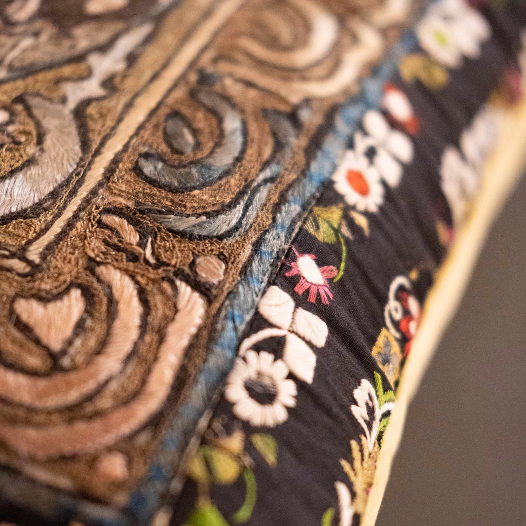 Autre Housse de coussin Minaret brodée Ottoman-Era en vente