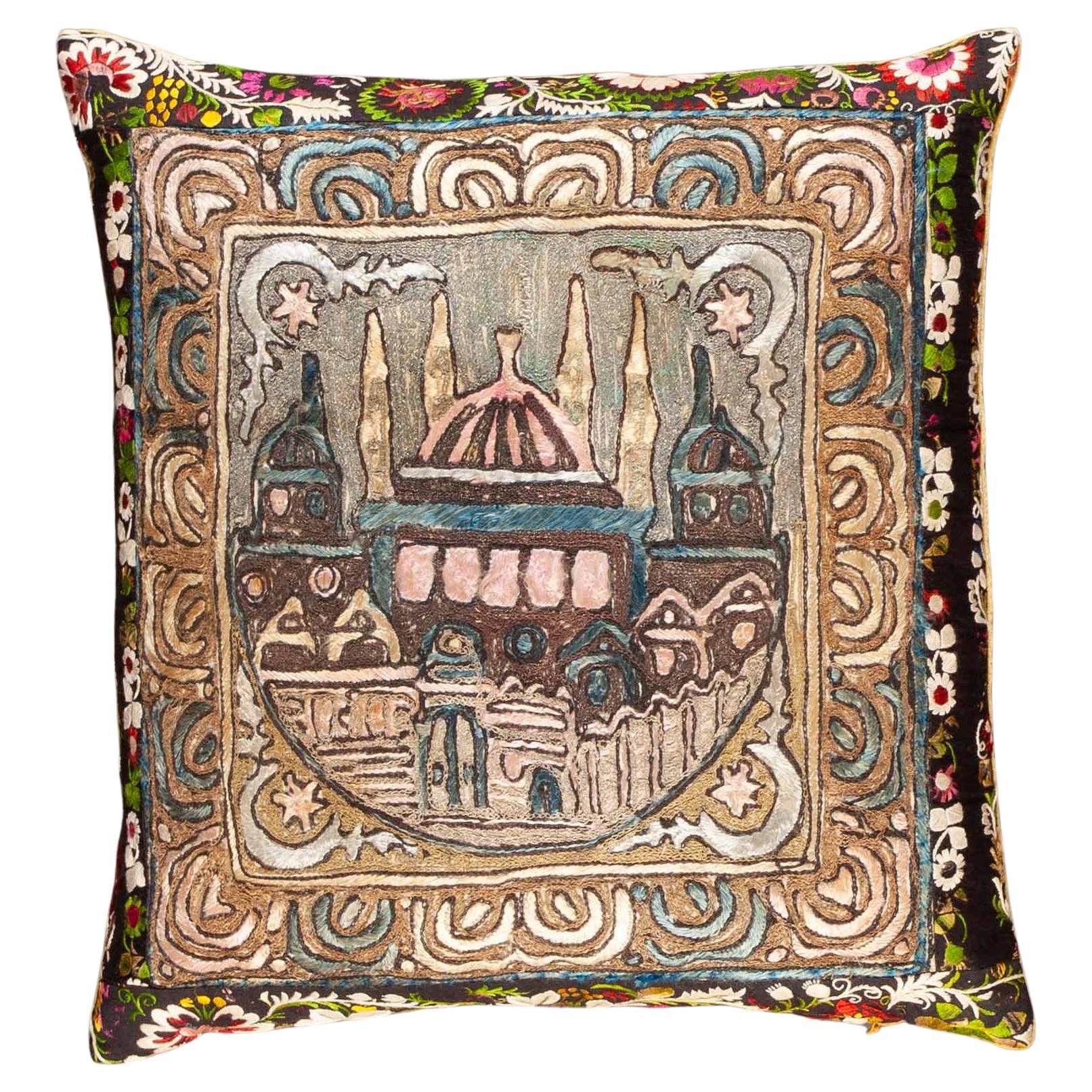 Housse de coussin Minaret brodée Ottoman-Era en vente