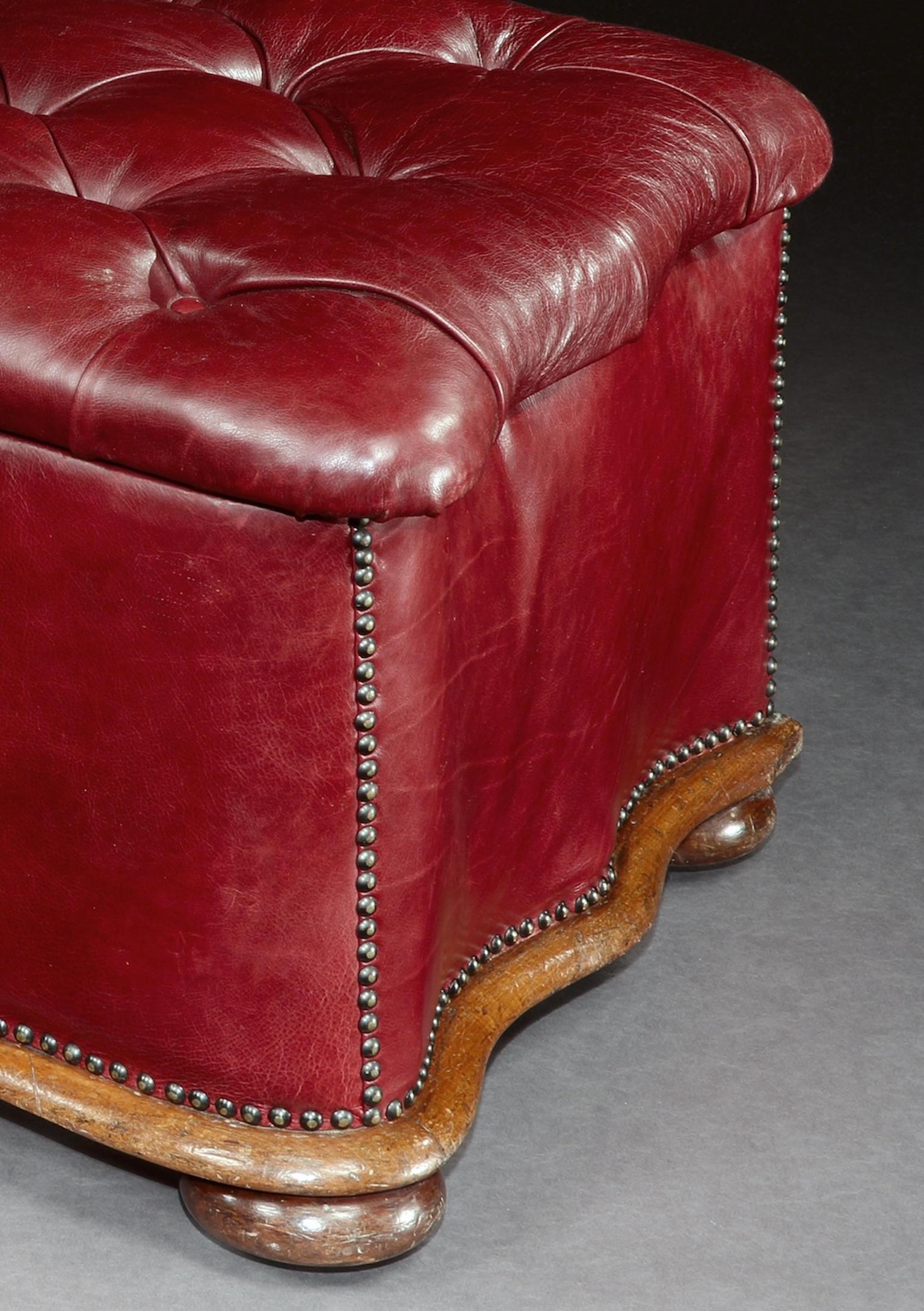 Ottoman, Leather, 19th Century, English, Victorian, Mahogany, Serpentine, Tufted For Sale 3