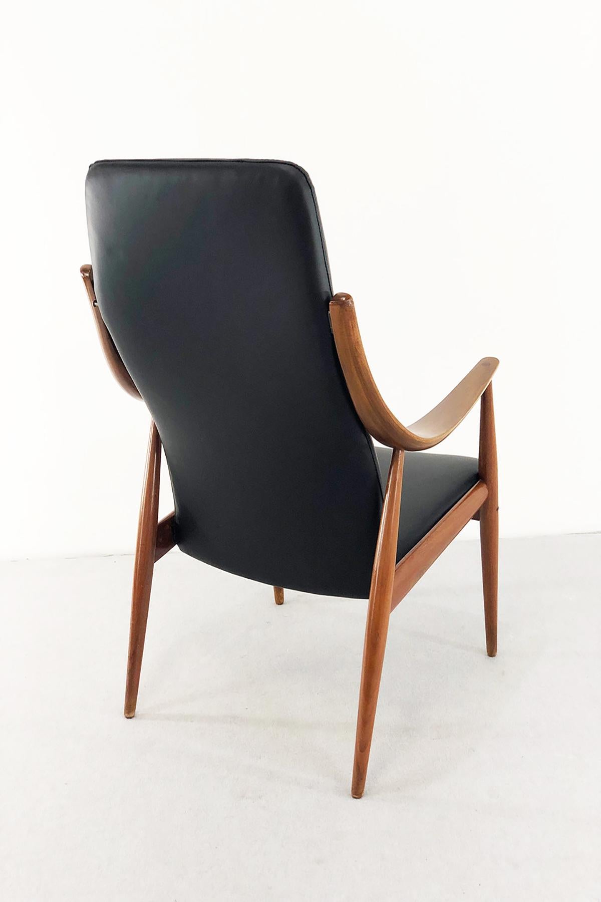 Mid-20th Century Ottoman and Lounge Chair by Peter Hvidt for France & Son