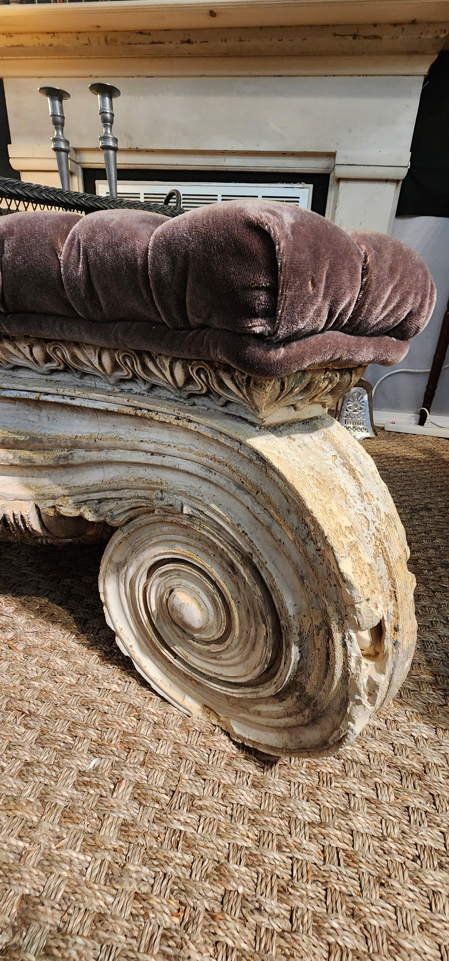 Classique américain Grand pouf en grès architectural du 19ème siècle en vente
